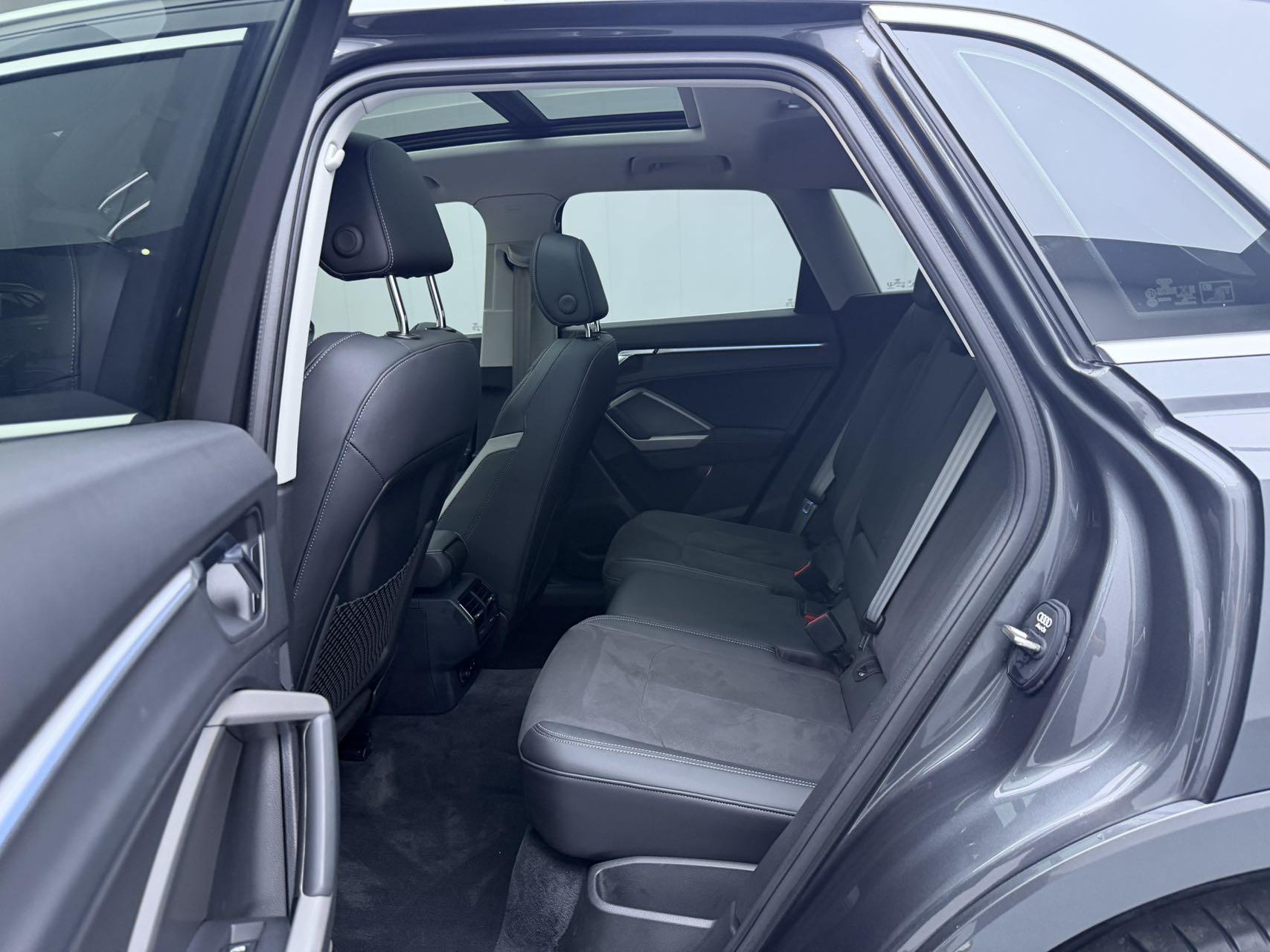 Audi Q3 2022, фото 9