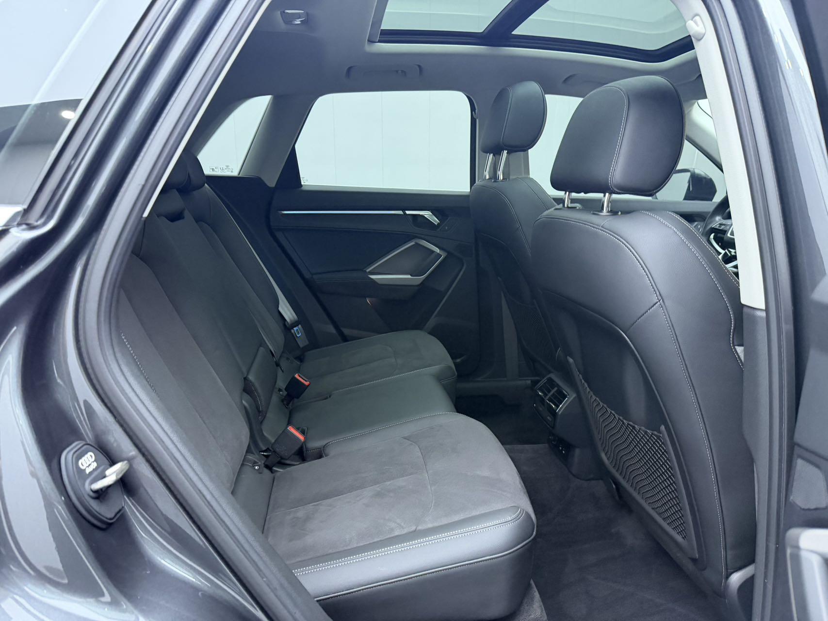 Audi Q3 2022, фото 10