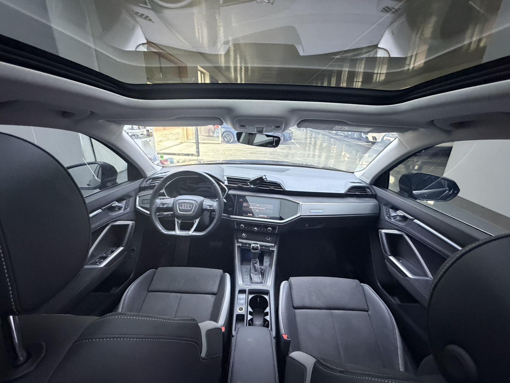Audi Q3 2022, фото 11