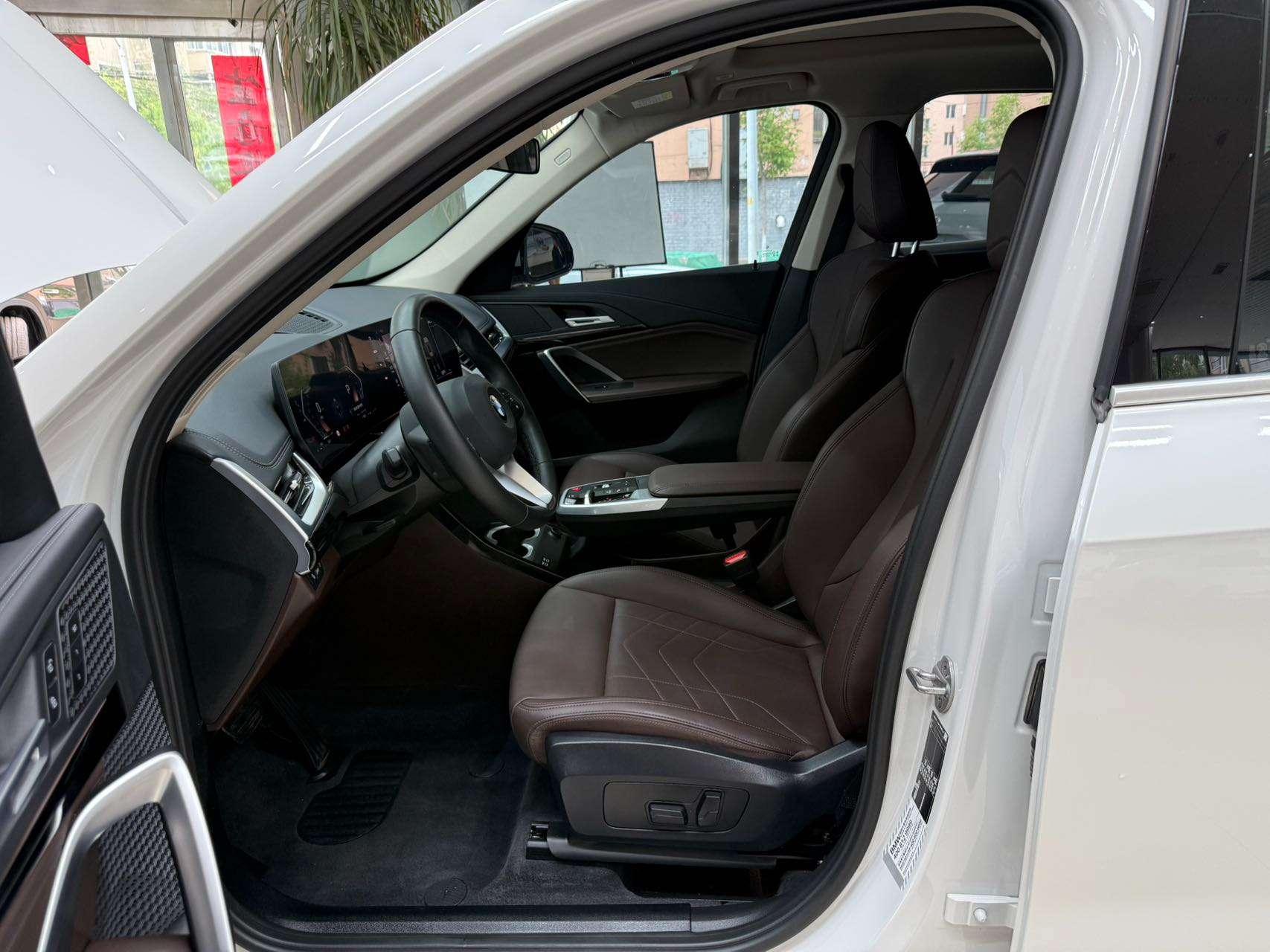 BMW X1 2023, фото 16