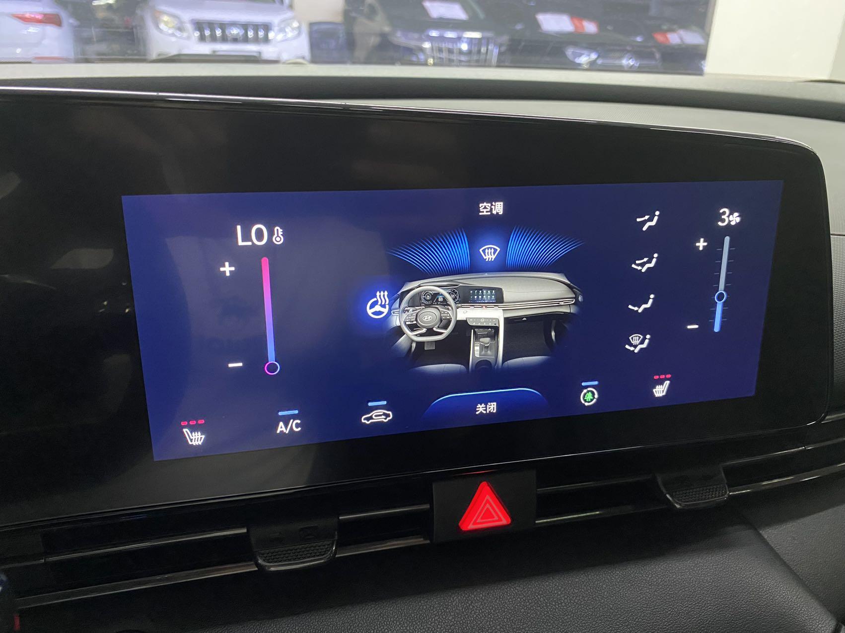 Hyundai Elantra 2022, фото 10