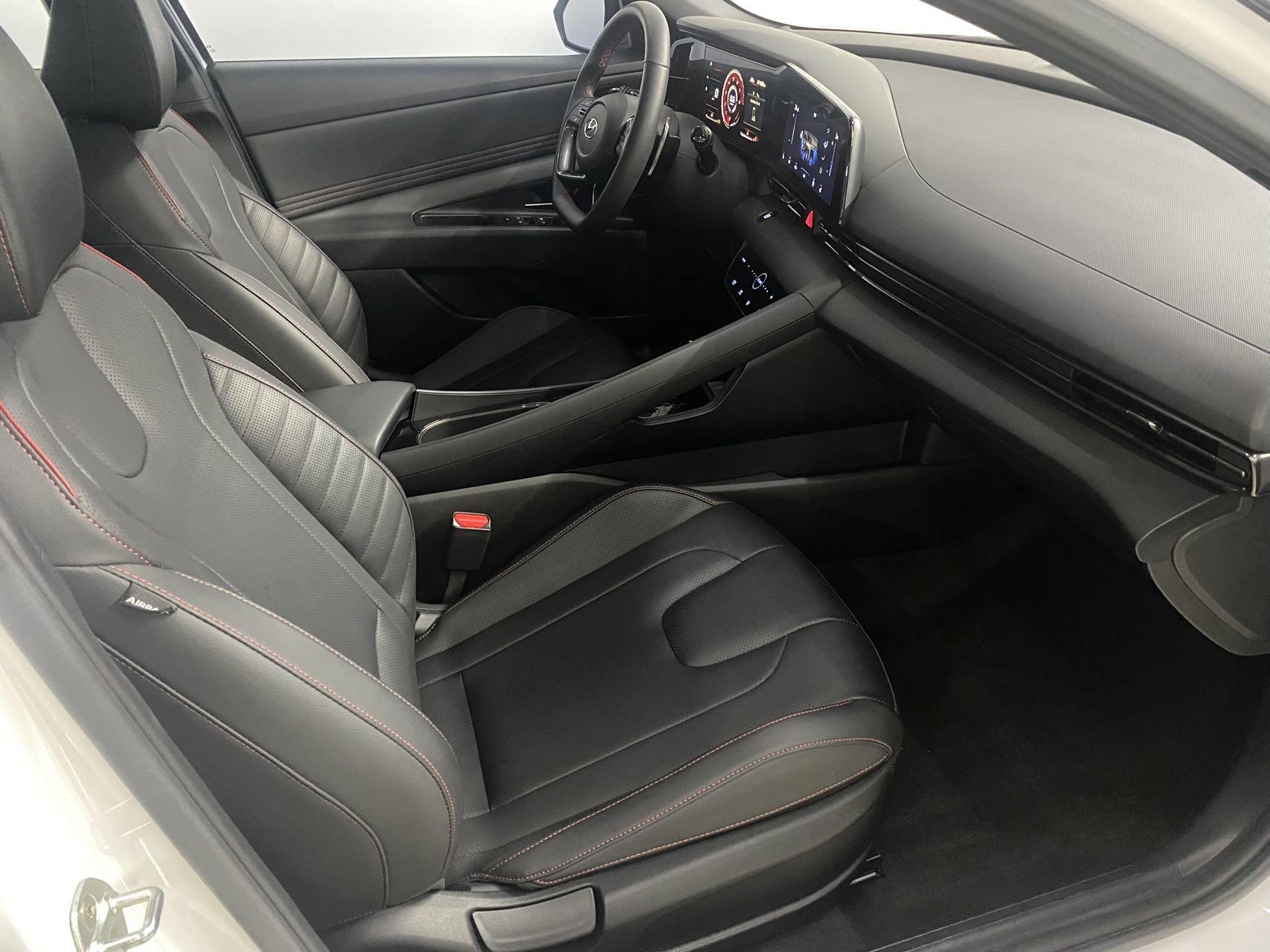 Hyundai Elantra 2022, фото 14