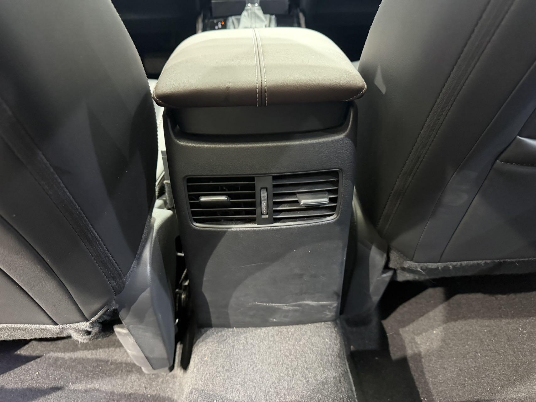 Mazda CX-30 2022, фото 15
