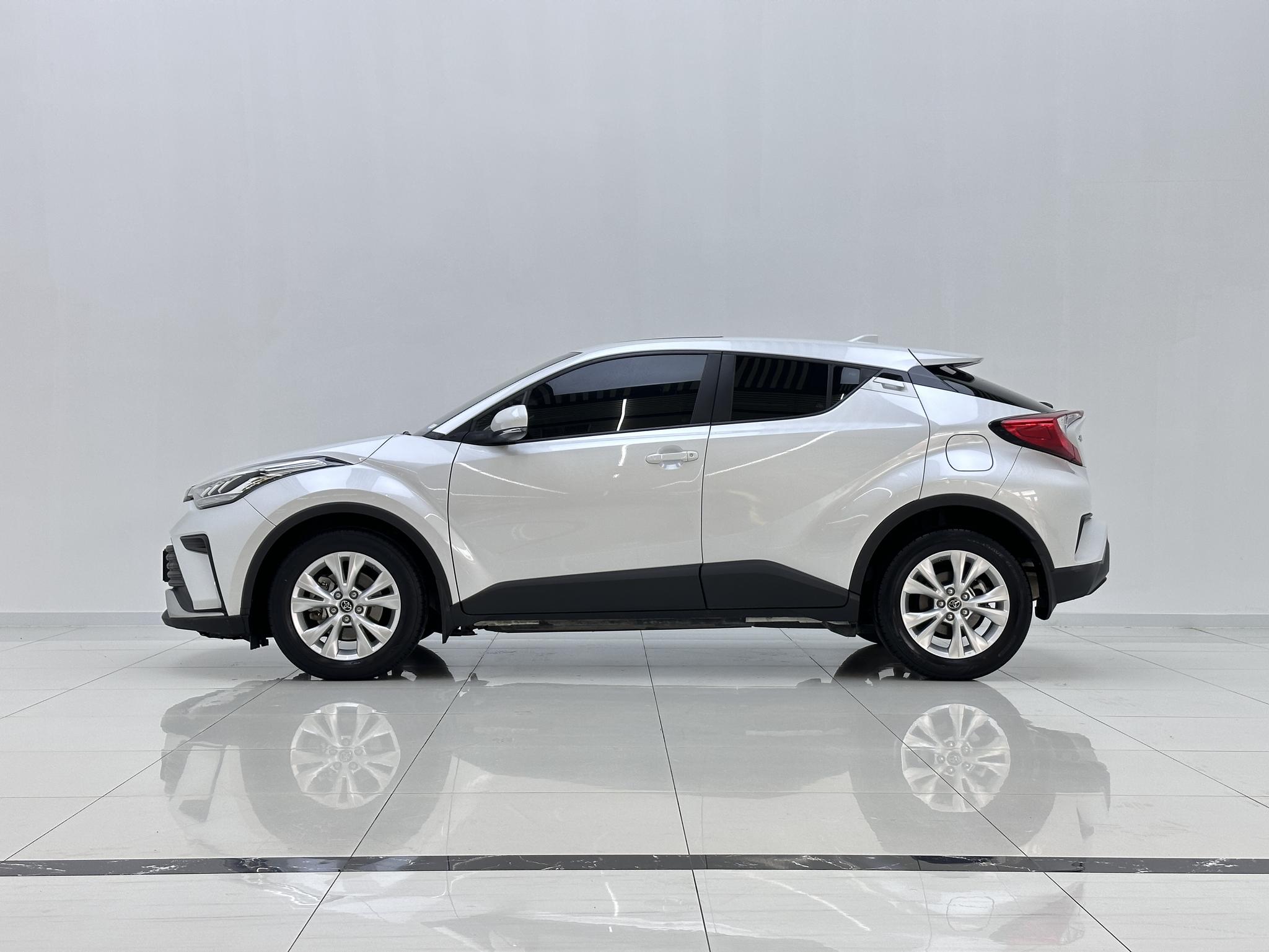 Toyota C-HR 2021, фото 4