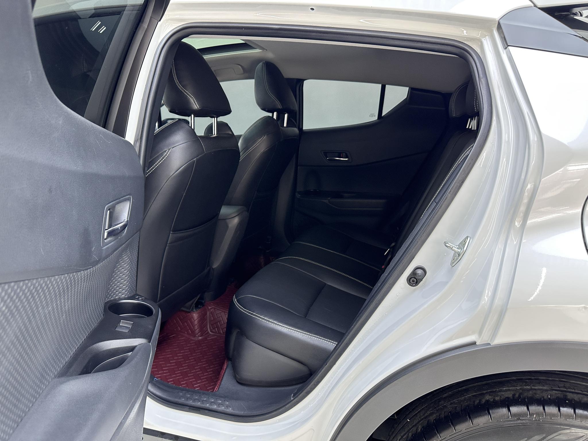 Toyota C-HR 2021, фото 13