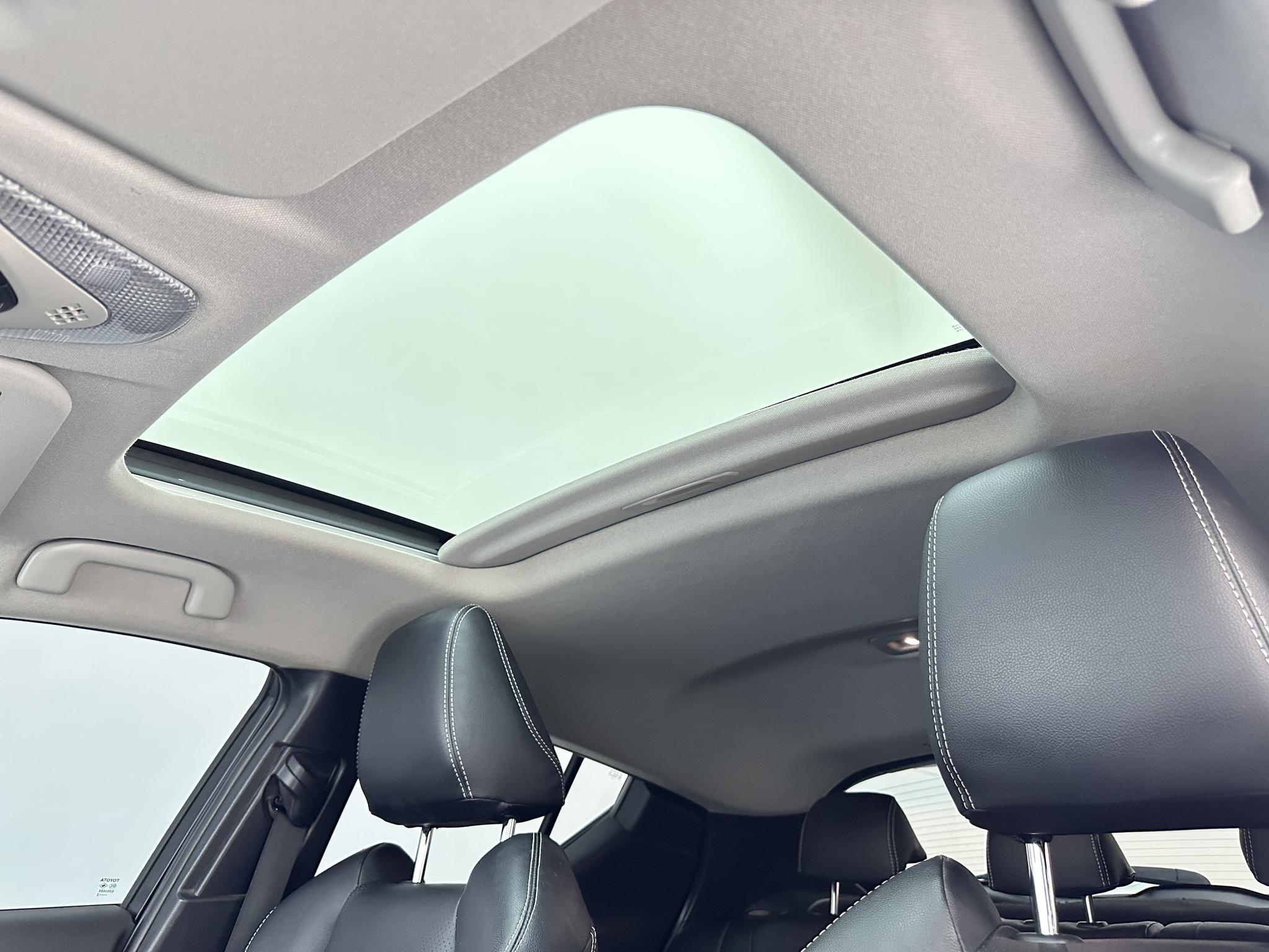 Toyota C-HR 2021, фото 14