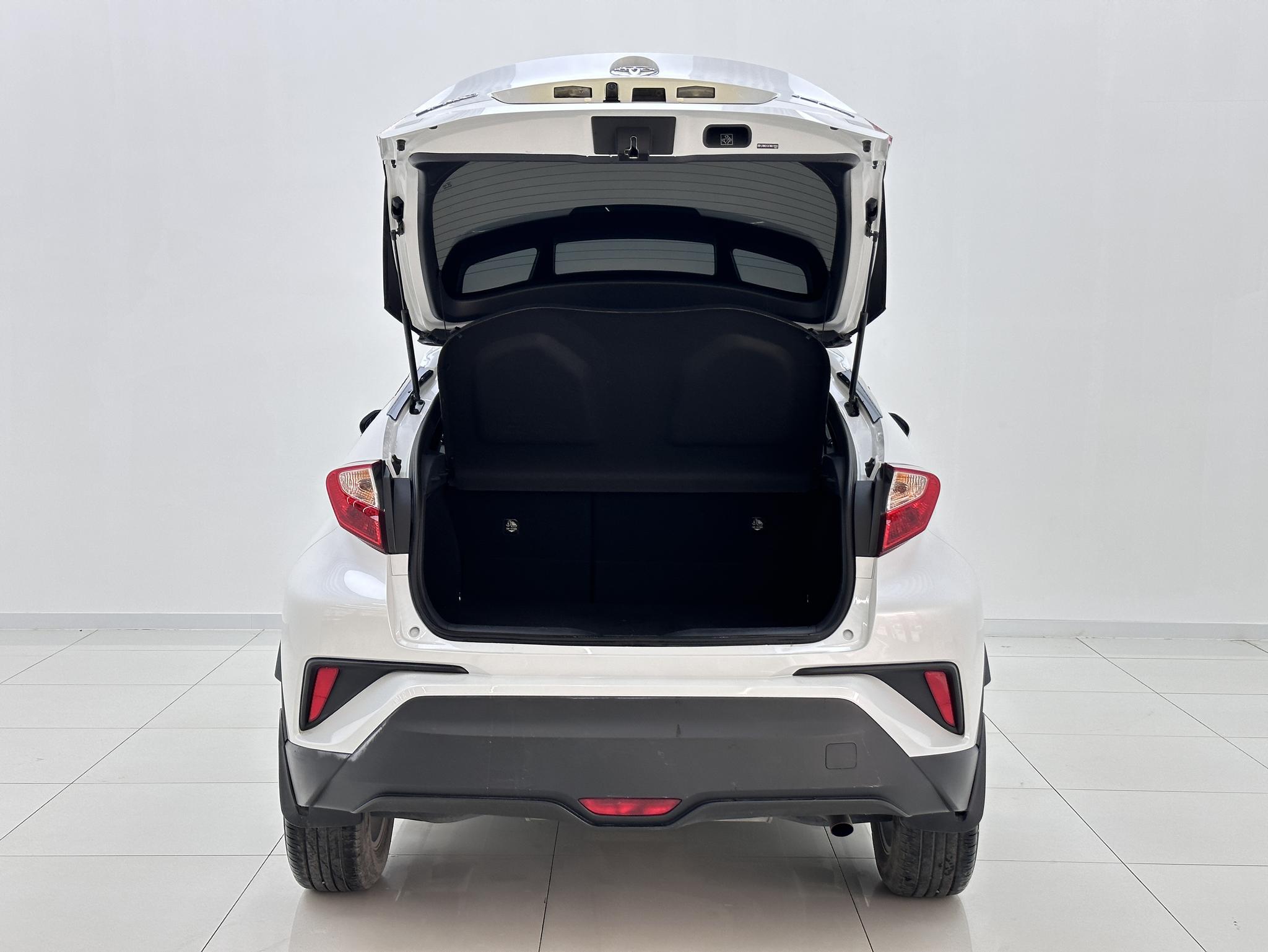 Toyota C-HR 2021, фото 15