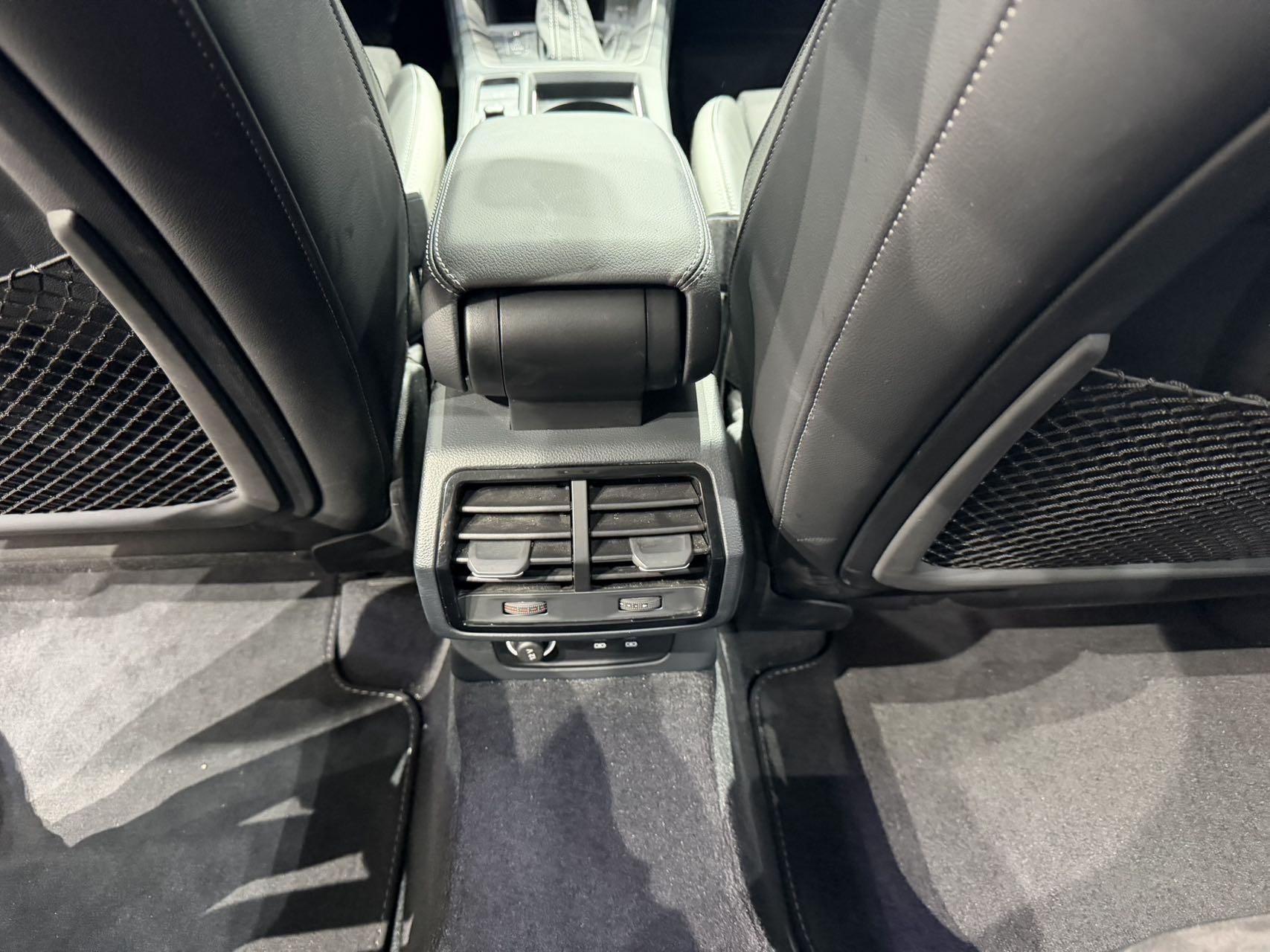 Audi Q3 2022, фото 15