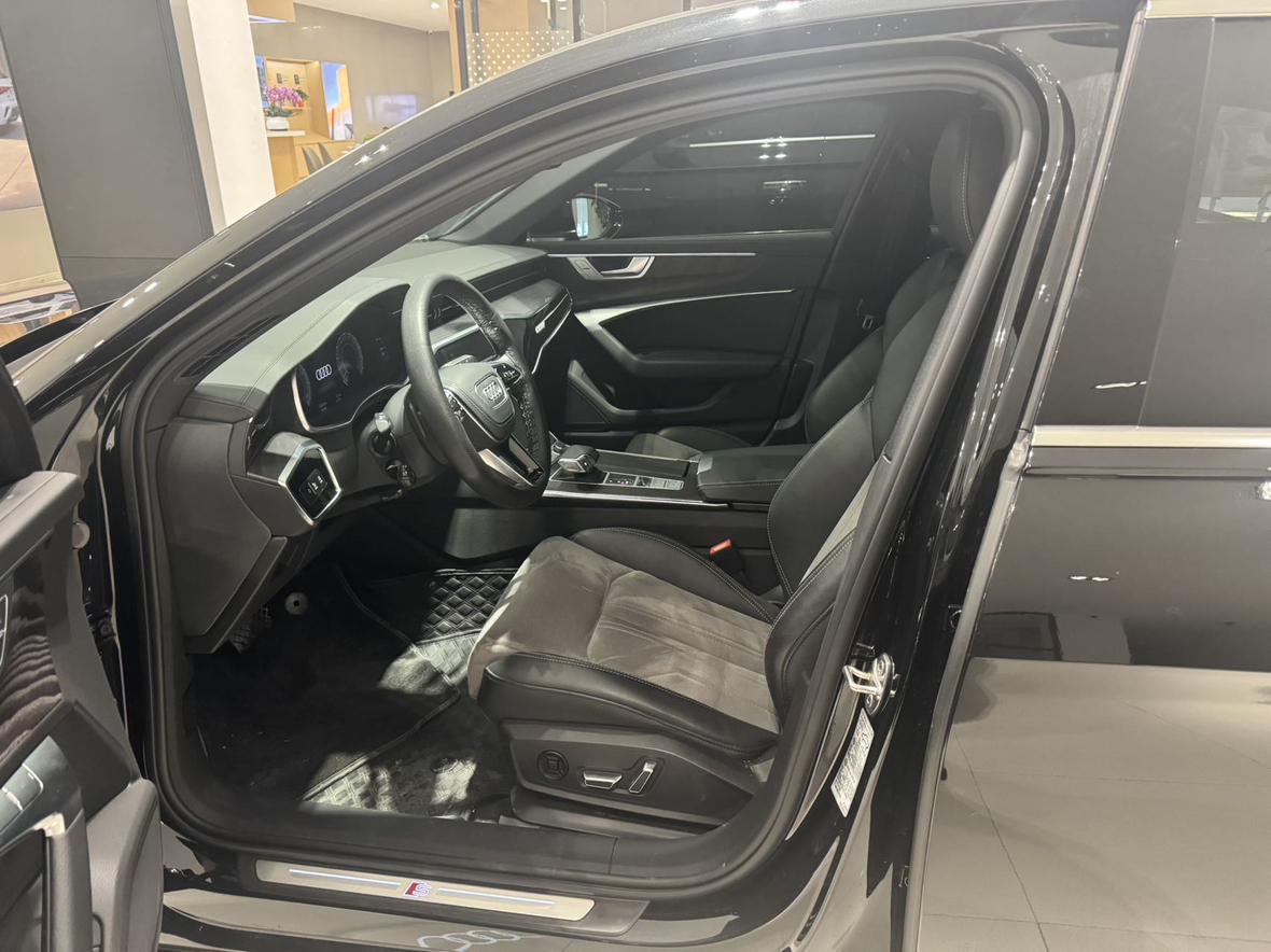 Audi A6L 2023, фото 4