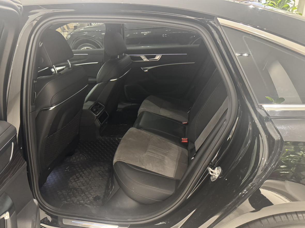 Audi A6L 2023, фото 5
