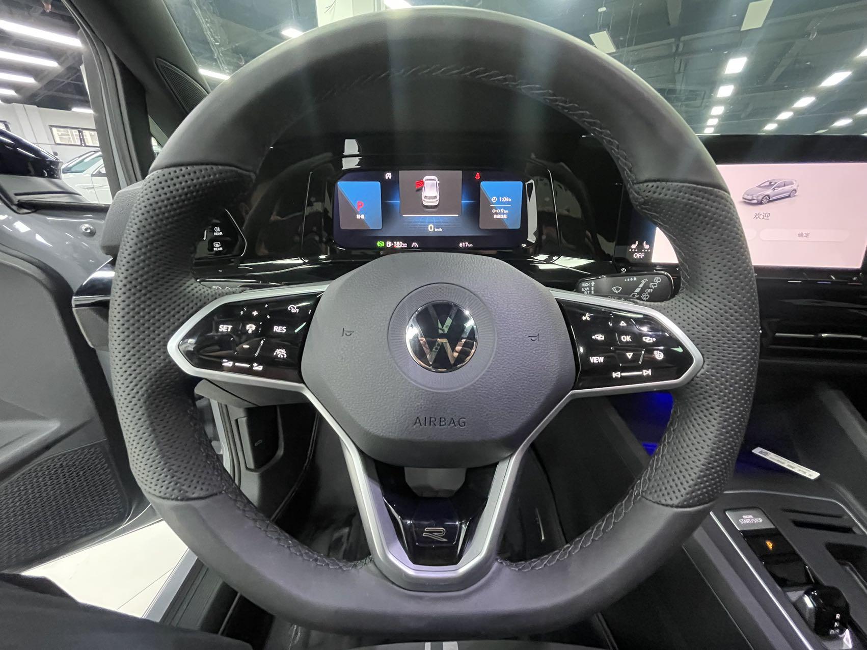 Volkswagen Golf 2024, фото 14