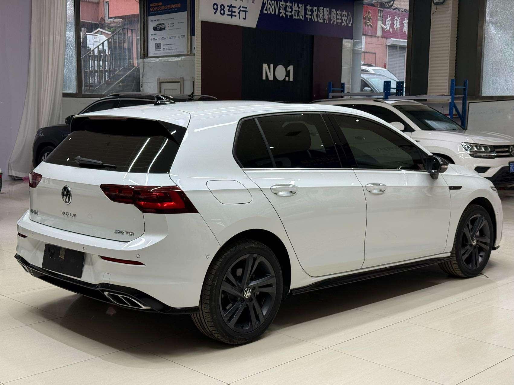 Volkswagen Golf 2023, фото 4