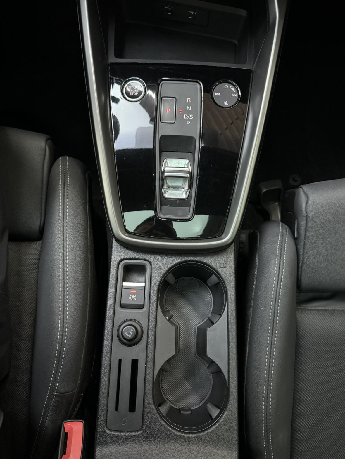 Audi A3 2023, фото 16