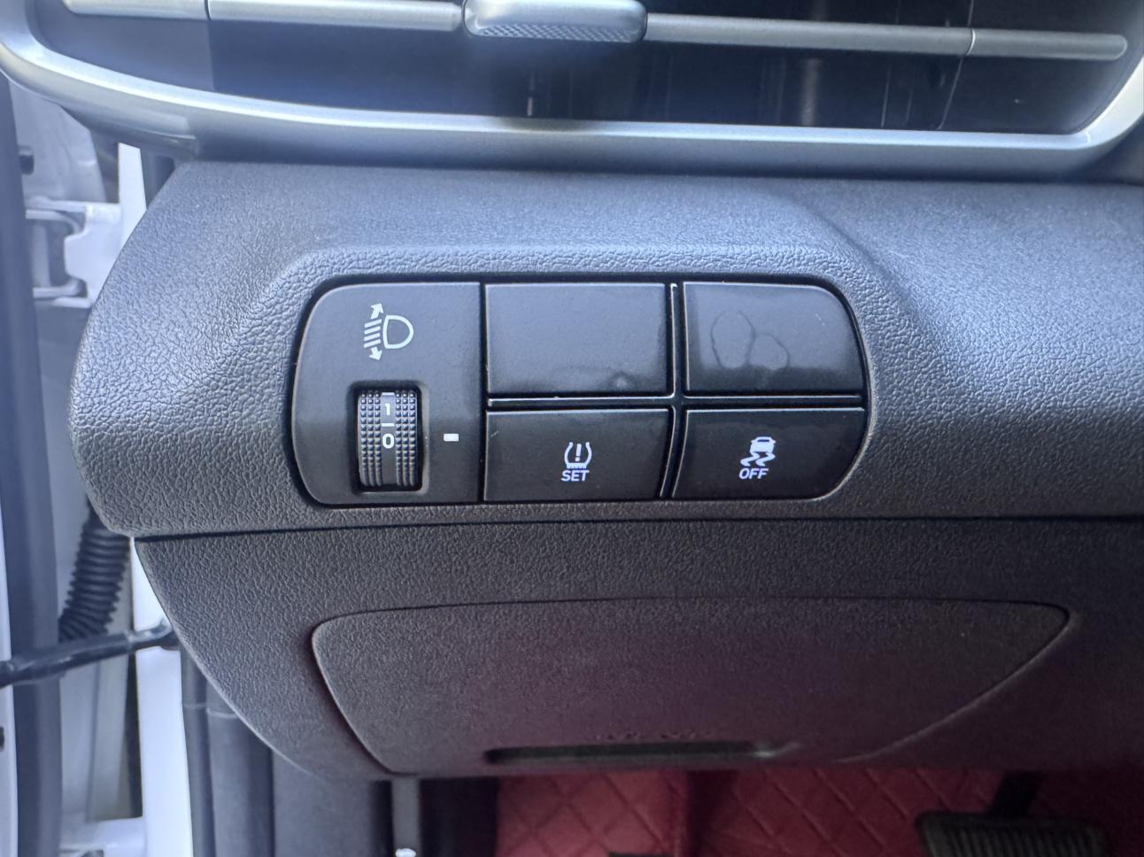 Hyundai Elantra 2023, фото 16