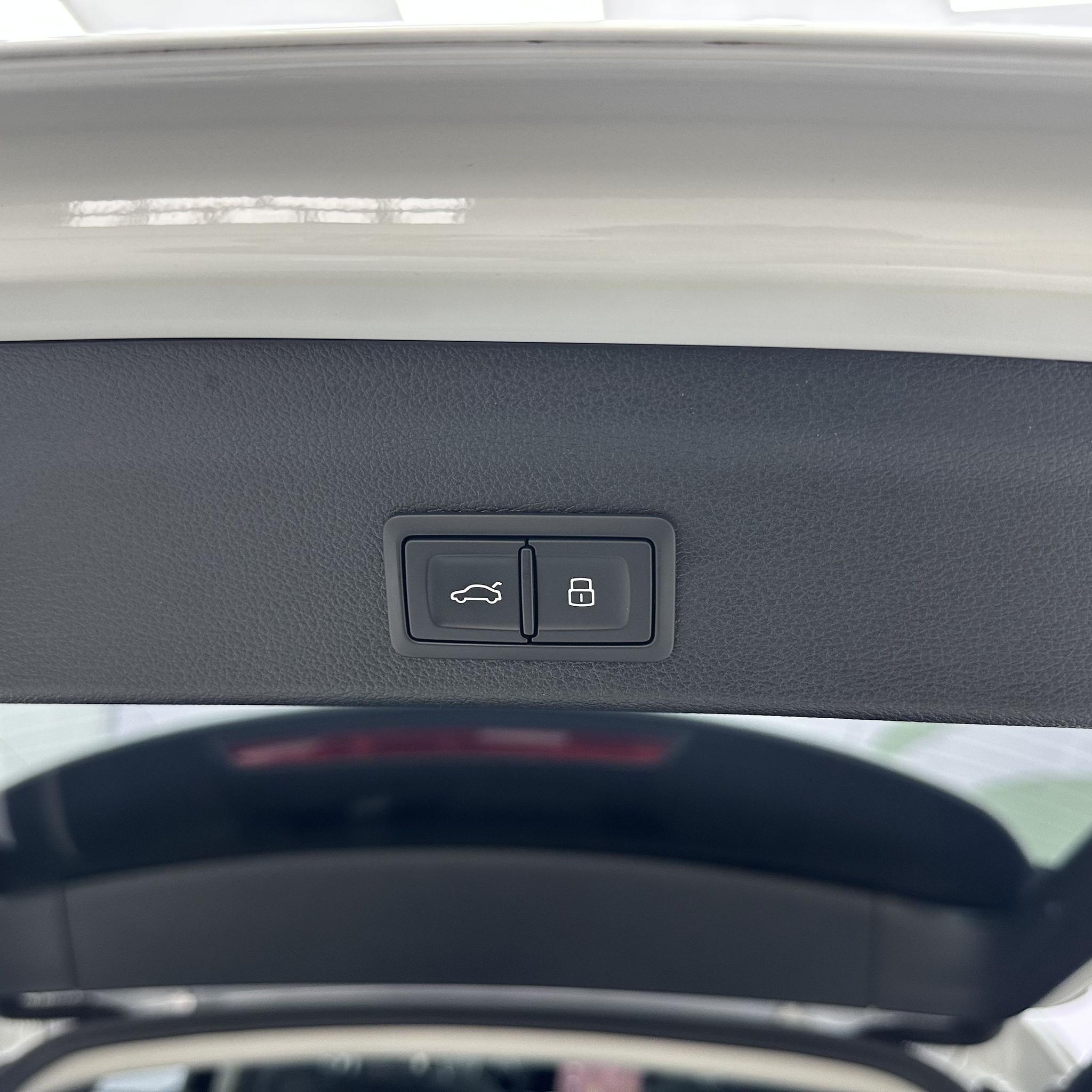 Audi Q3 2023, фото 15