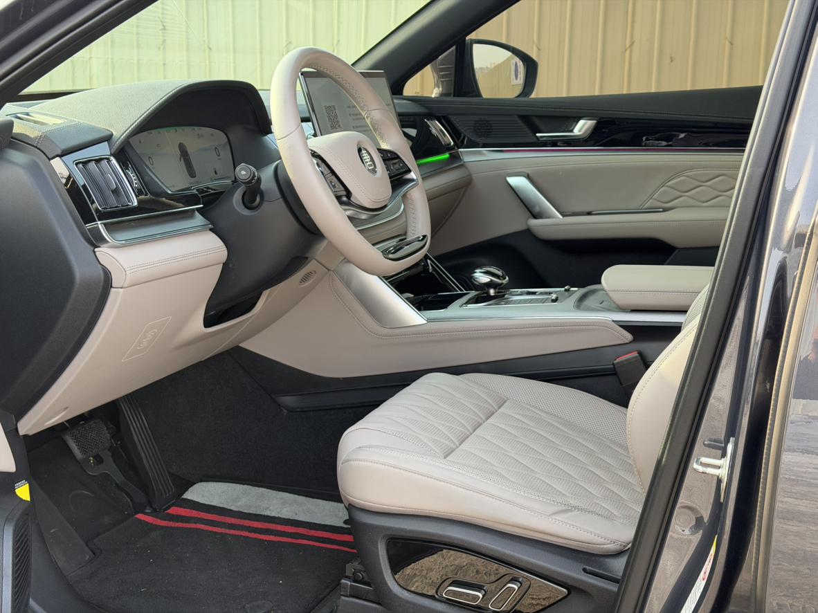 BYD Tang 2024, фото 4