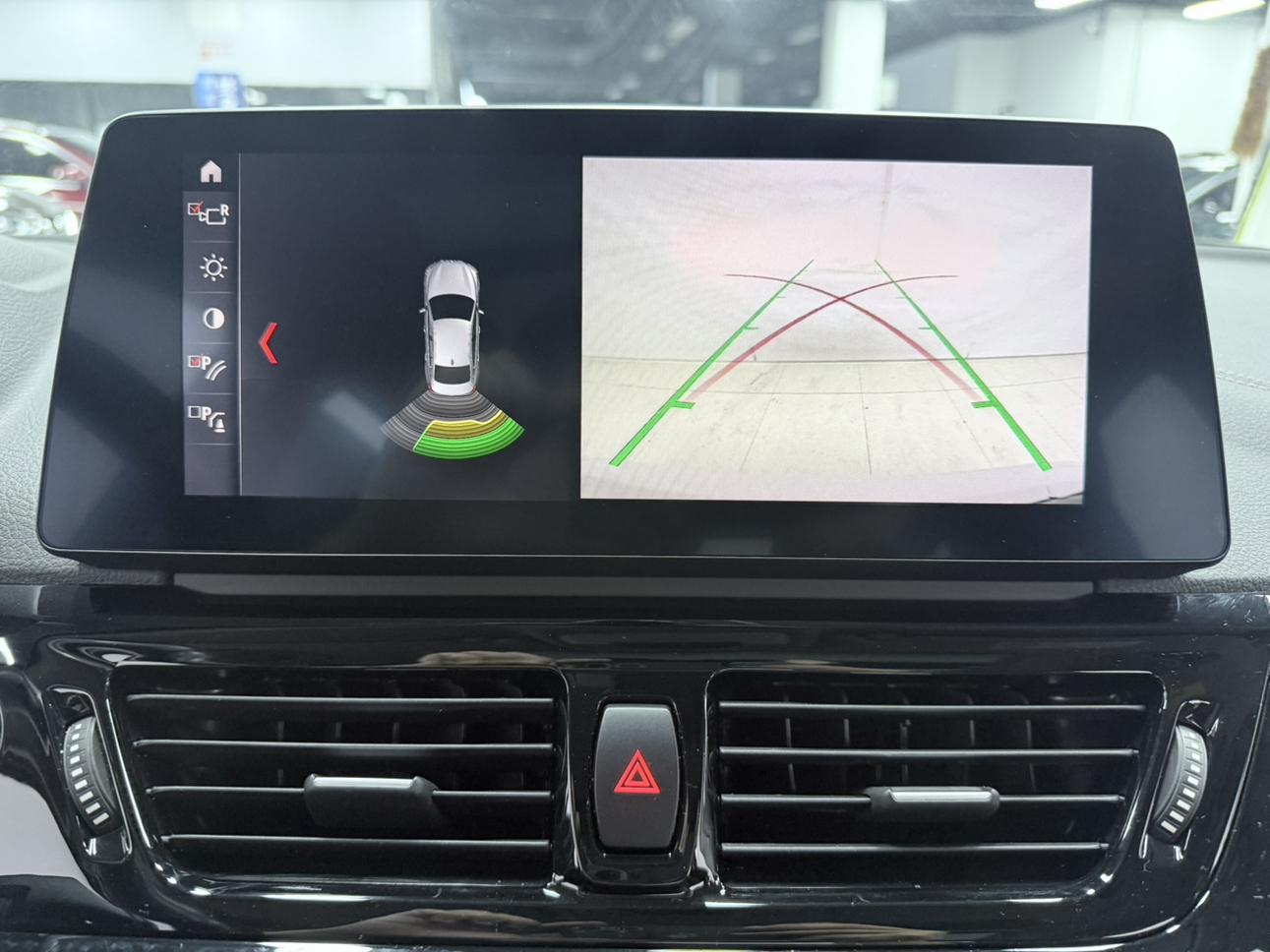 BMW 1 Series 2021, фото 17