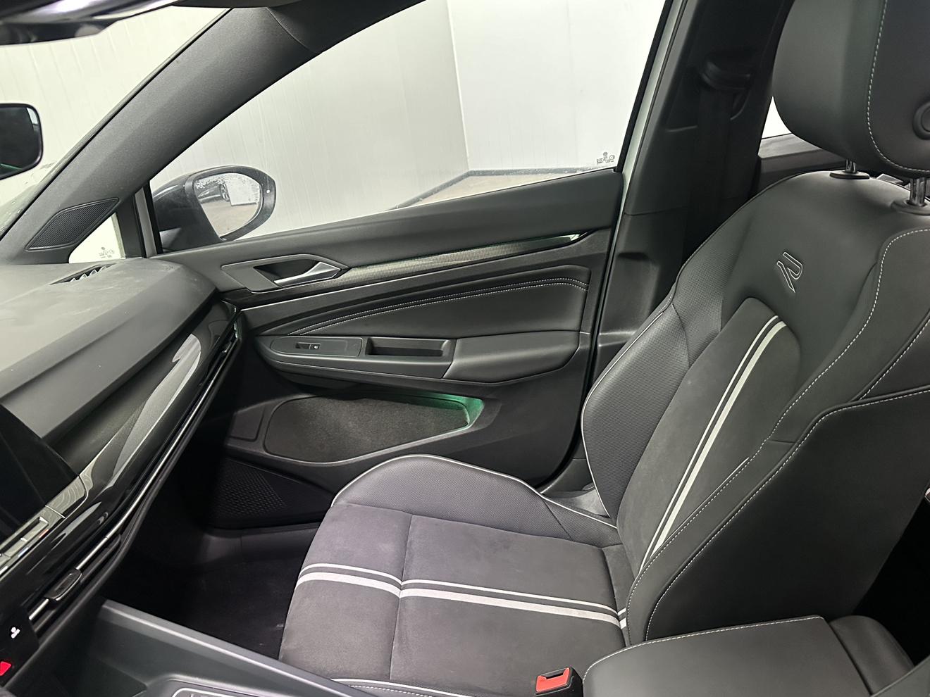 Volkswagen Golf 2021, фото 15