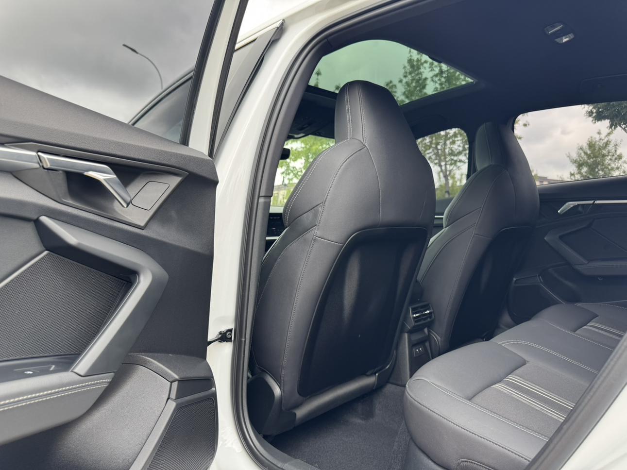 Audi A3 2023, фото 16