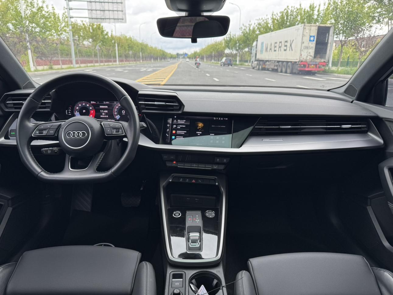 Audi A3 2023, фото 17