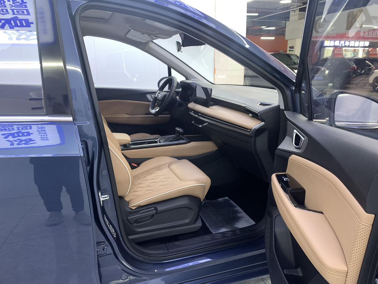 Wuling Jiachen 2022, фото 16