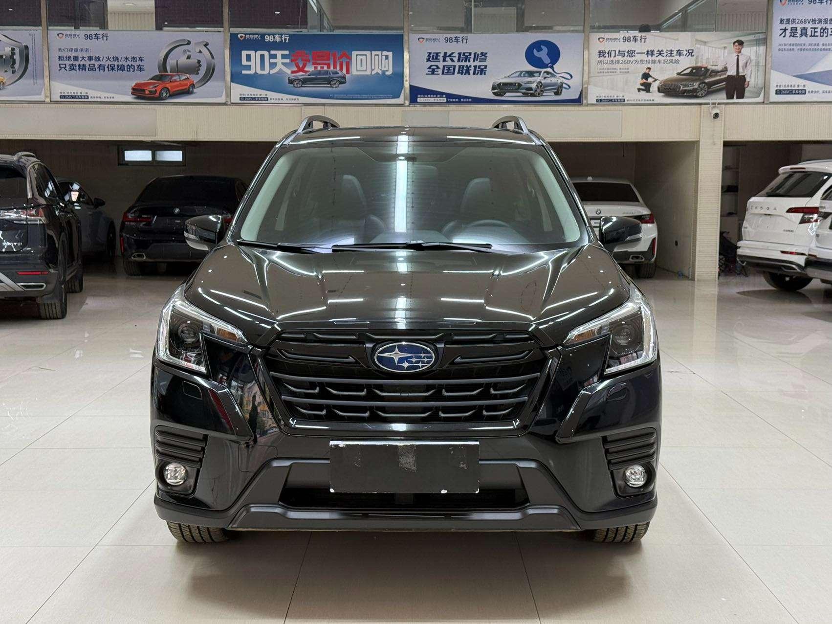 Subaru Forester 2024, фото 2