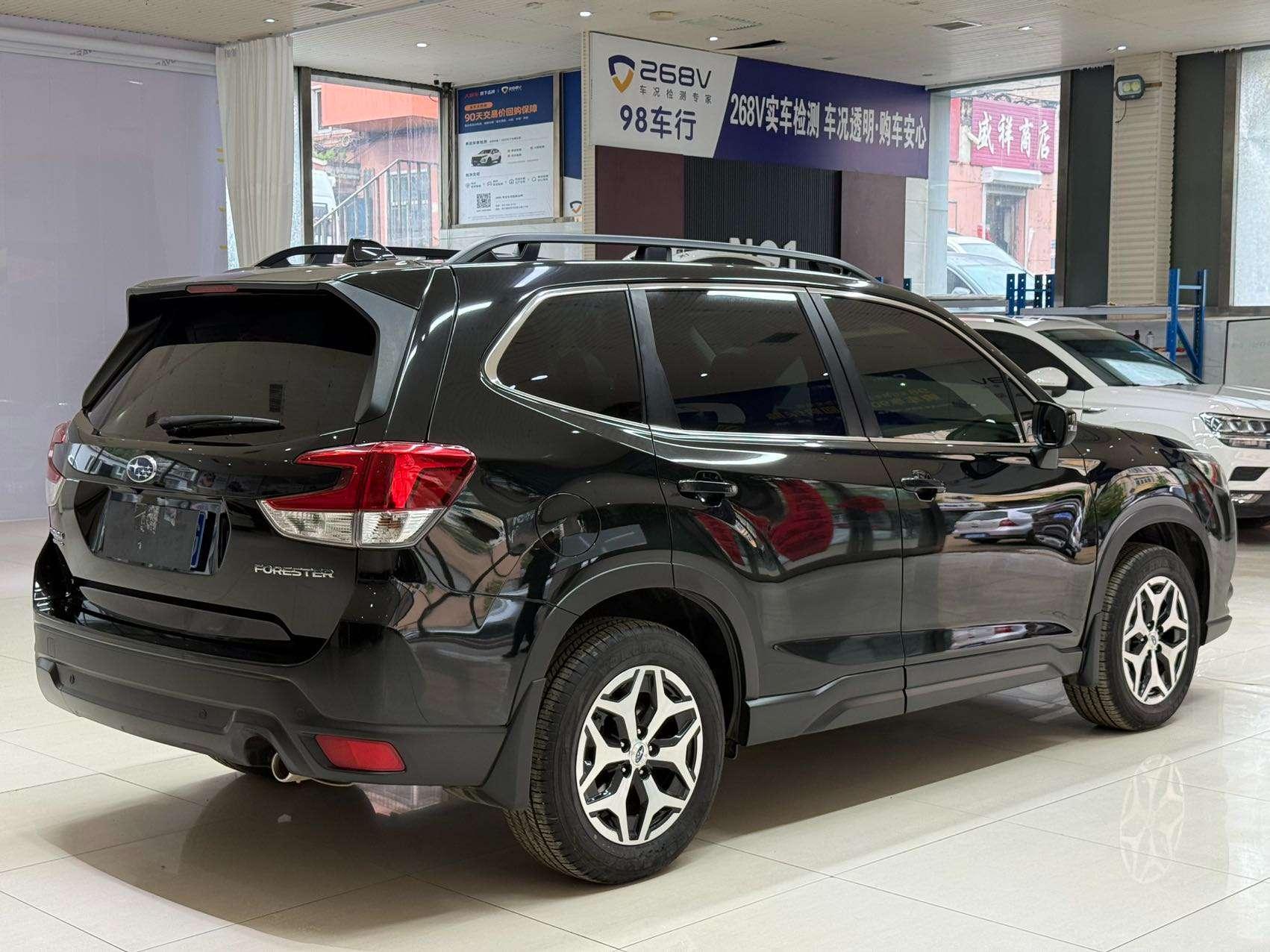 Subaru Forester 2024, фото 4