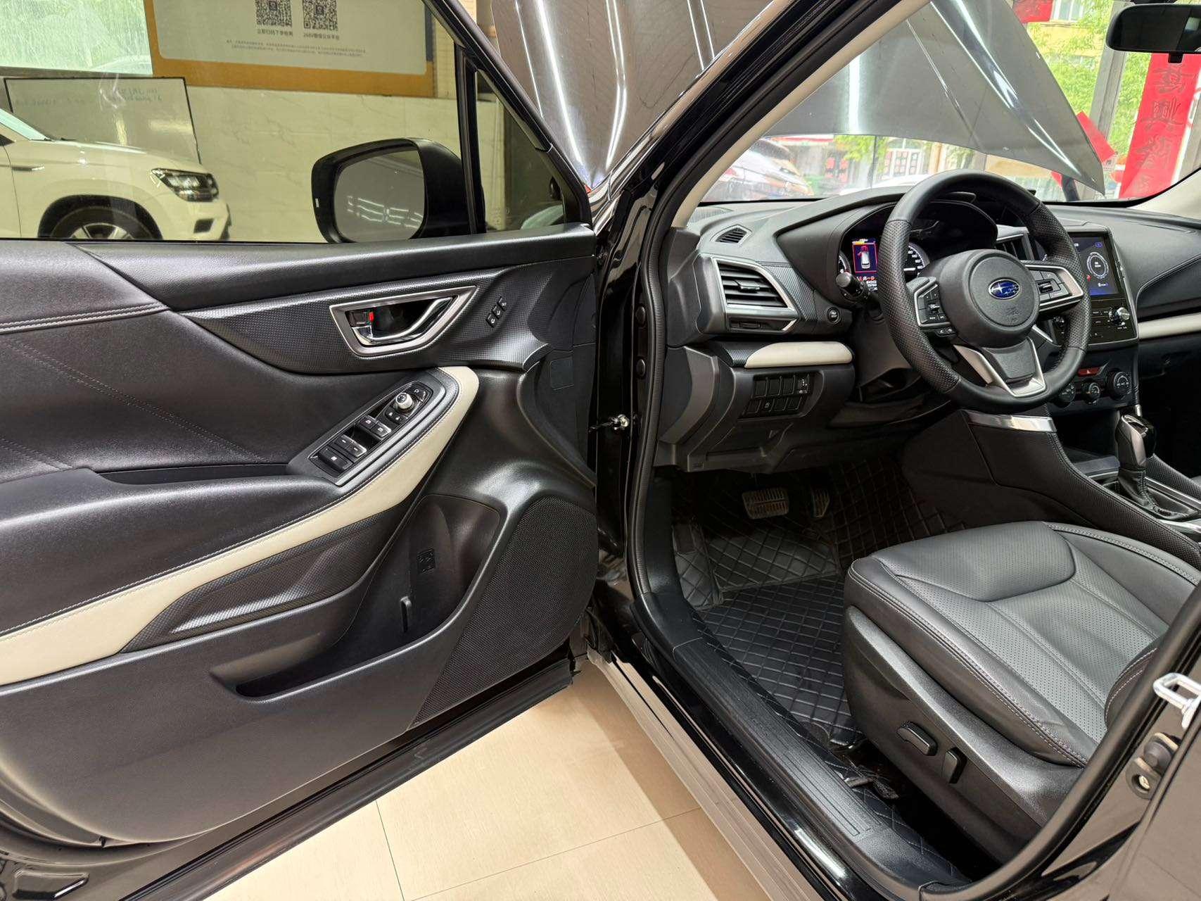 Subaru Forester 2024, фото 8