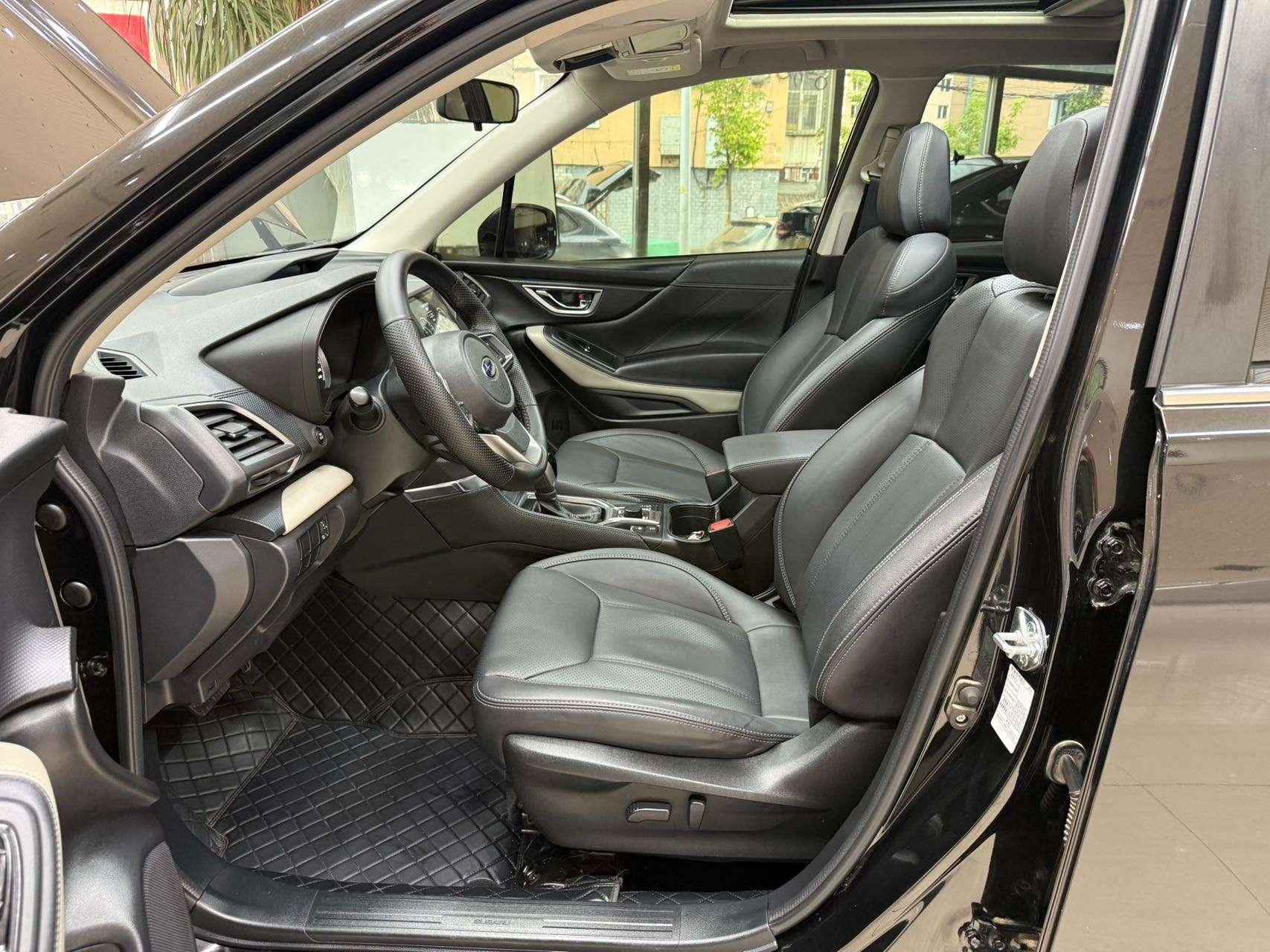 Subaru Forester 2024, фото 16