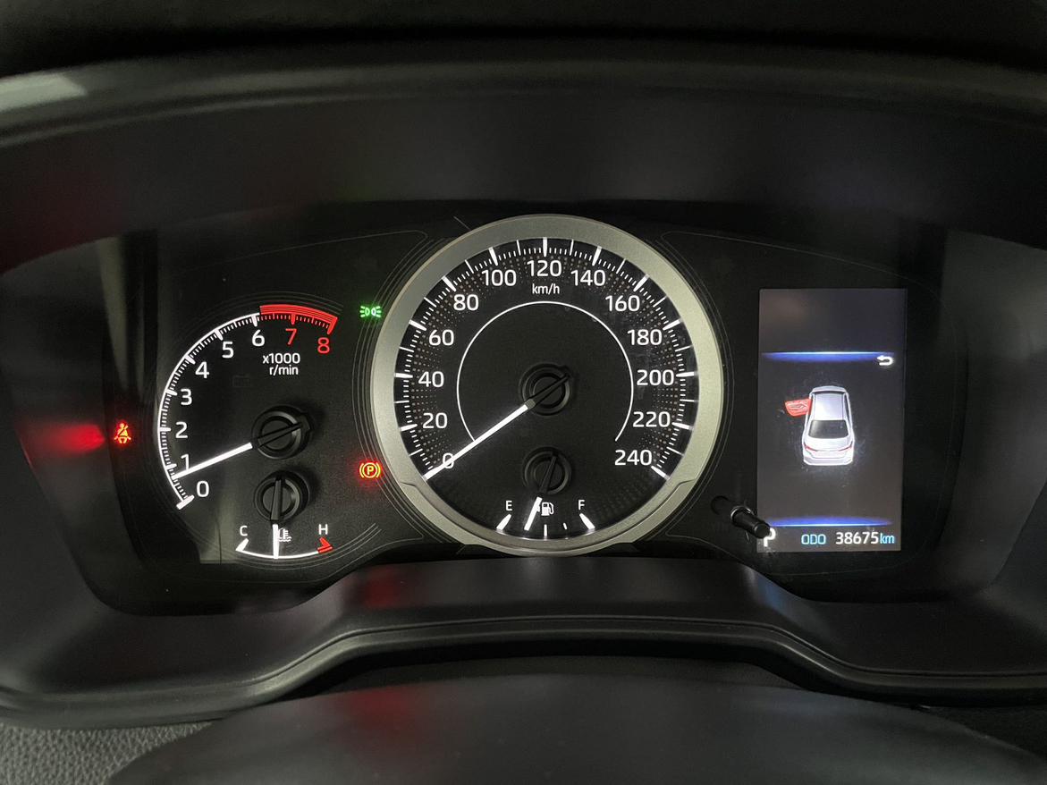 Toyota Corolla 2023, фото 17
