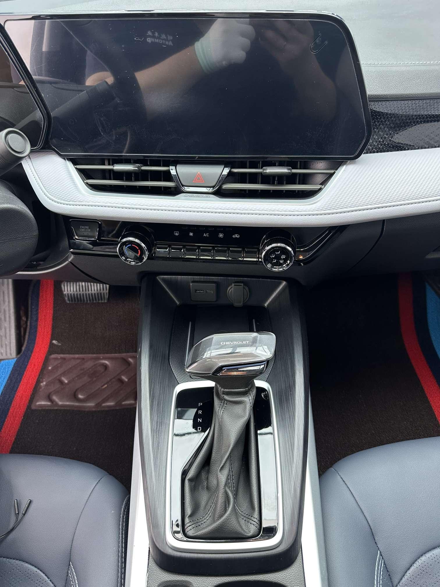 Chevrolet Onix 2023, фото 14