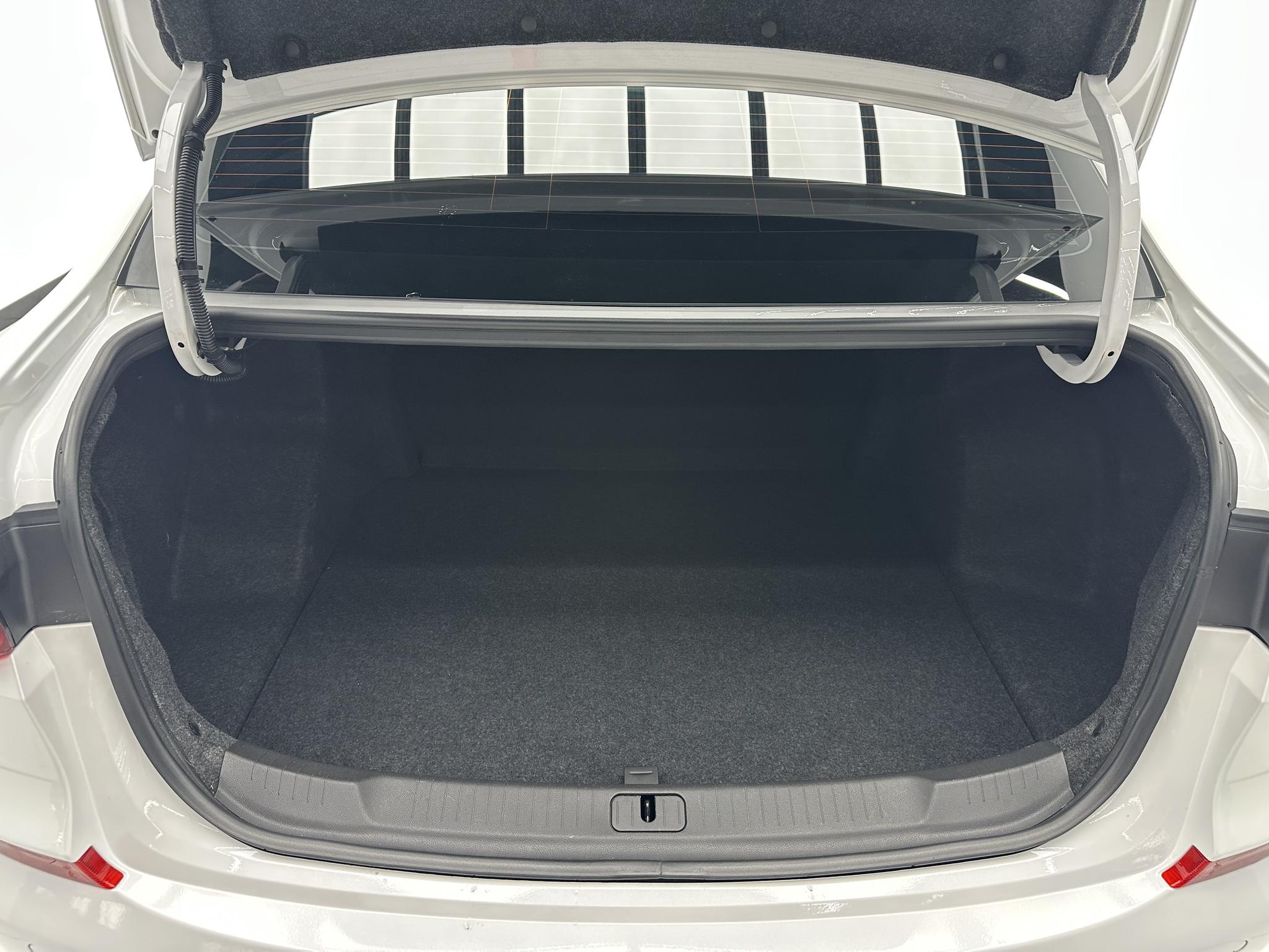 Chevrolet Onix 2023, фото 16