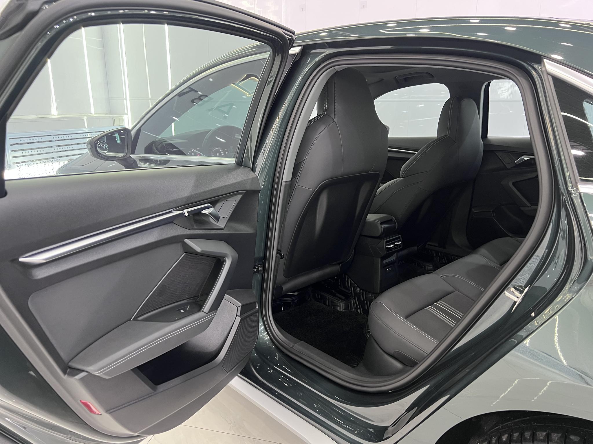 Audi A3 2022, фото 14