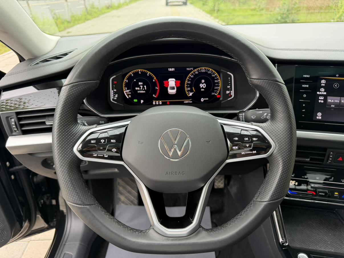 Volkswagen Passat 2023, фото 16