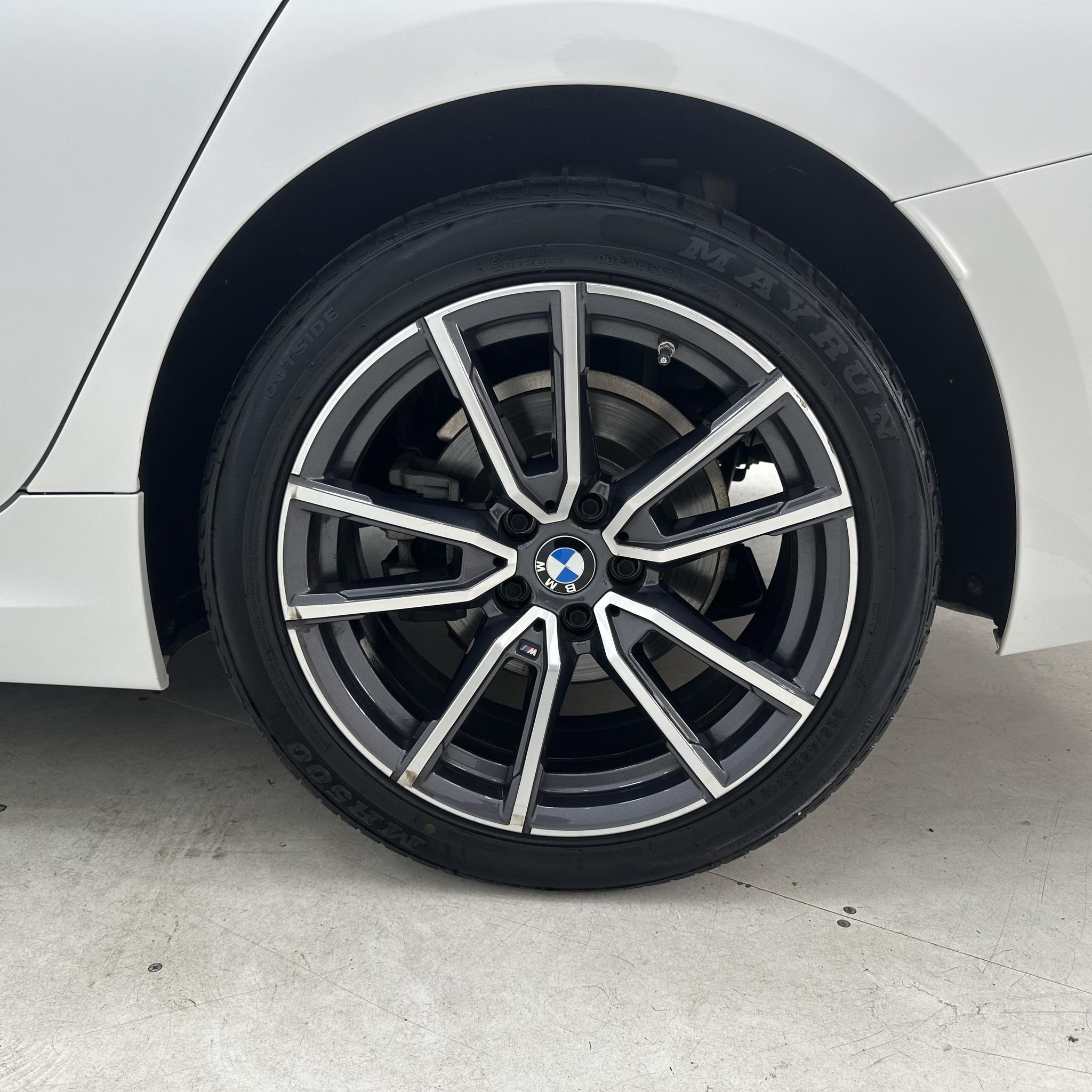 BMW 3 2023, фото 16
