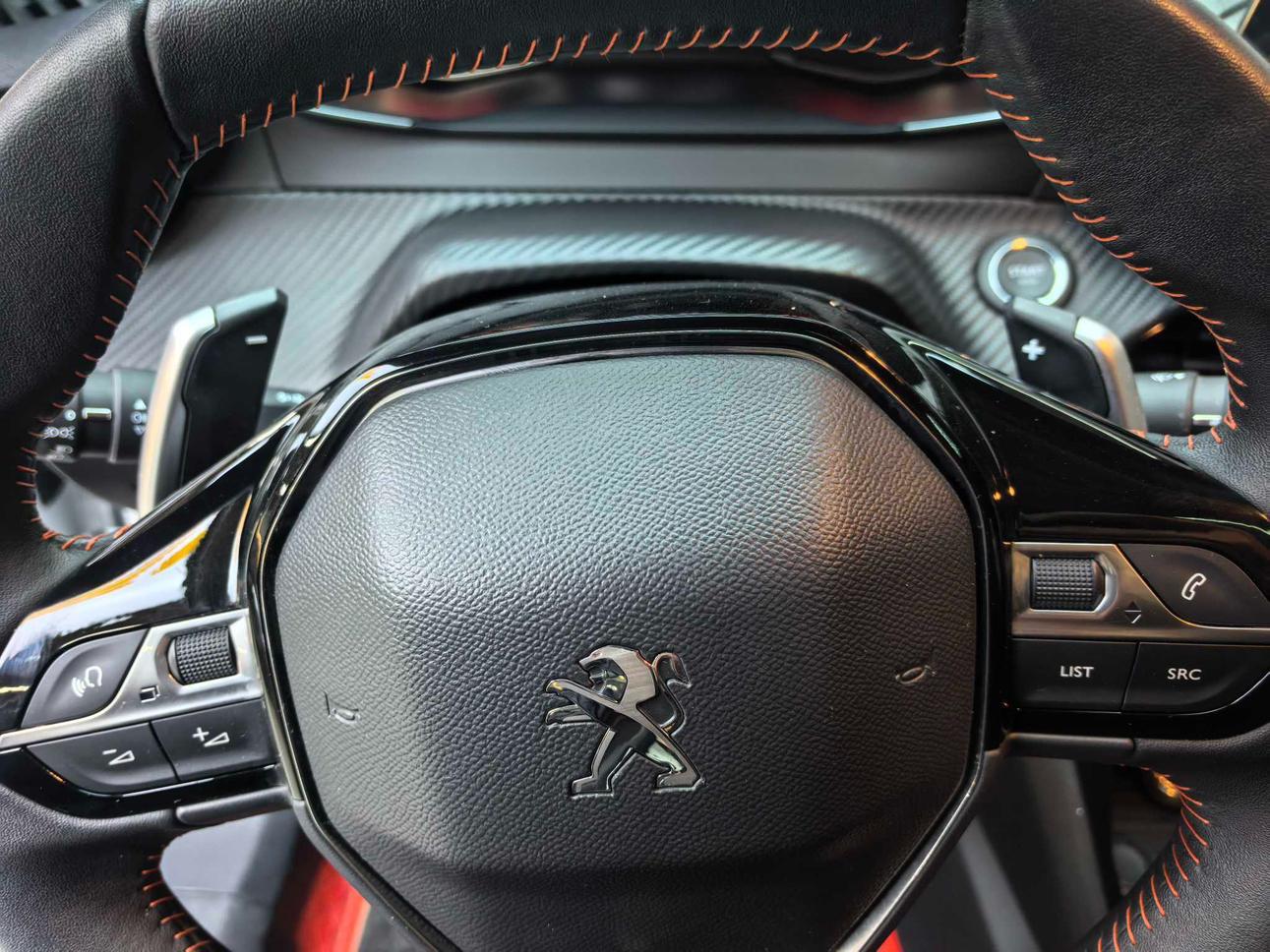 Peugeot 2008 2022, фото 15