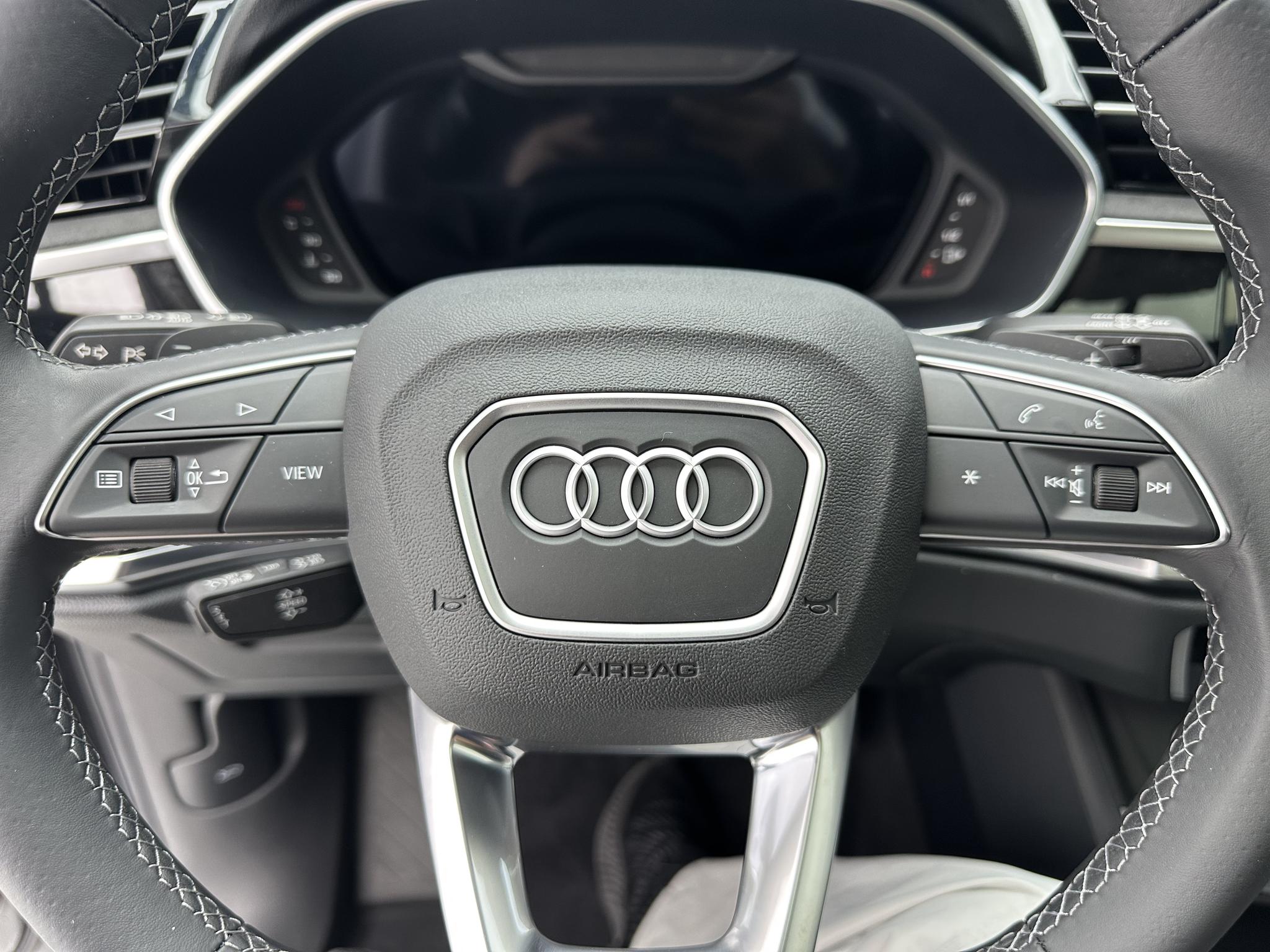 Audi Q3 2022, фото 14