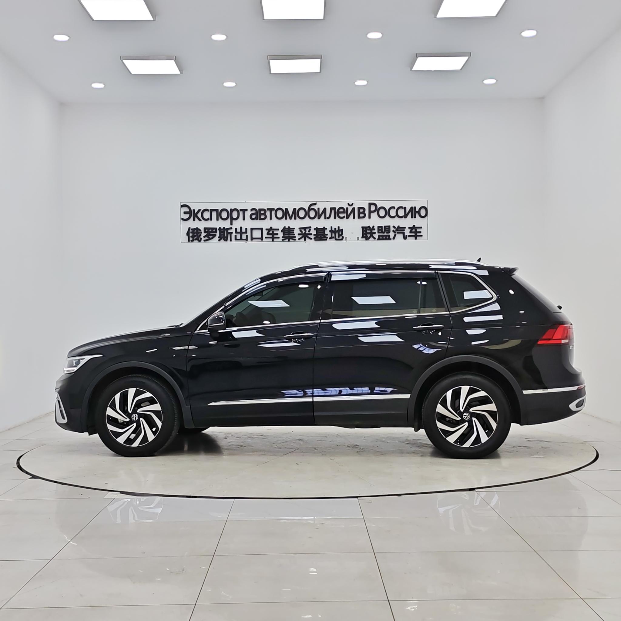 Volkswagen Tiguan 2023, фото 5