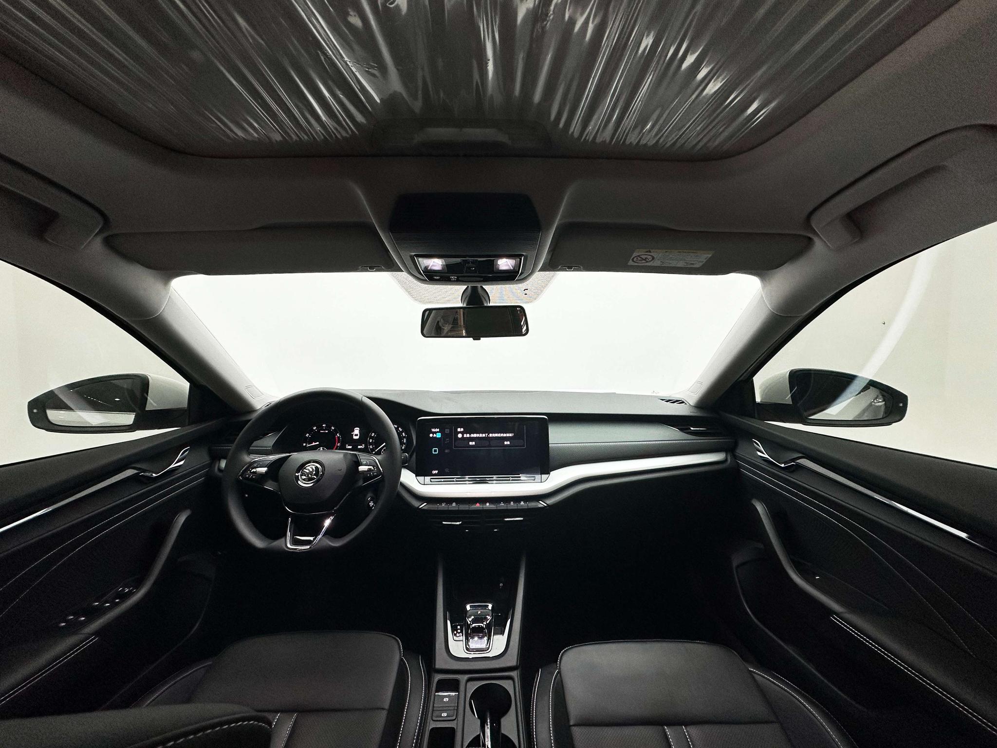 Skoda Octavia 2023, фото 10