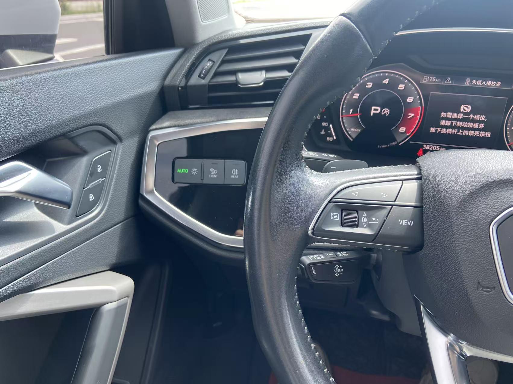 Audi Q3 2022, фото 9