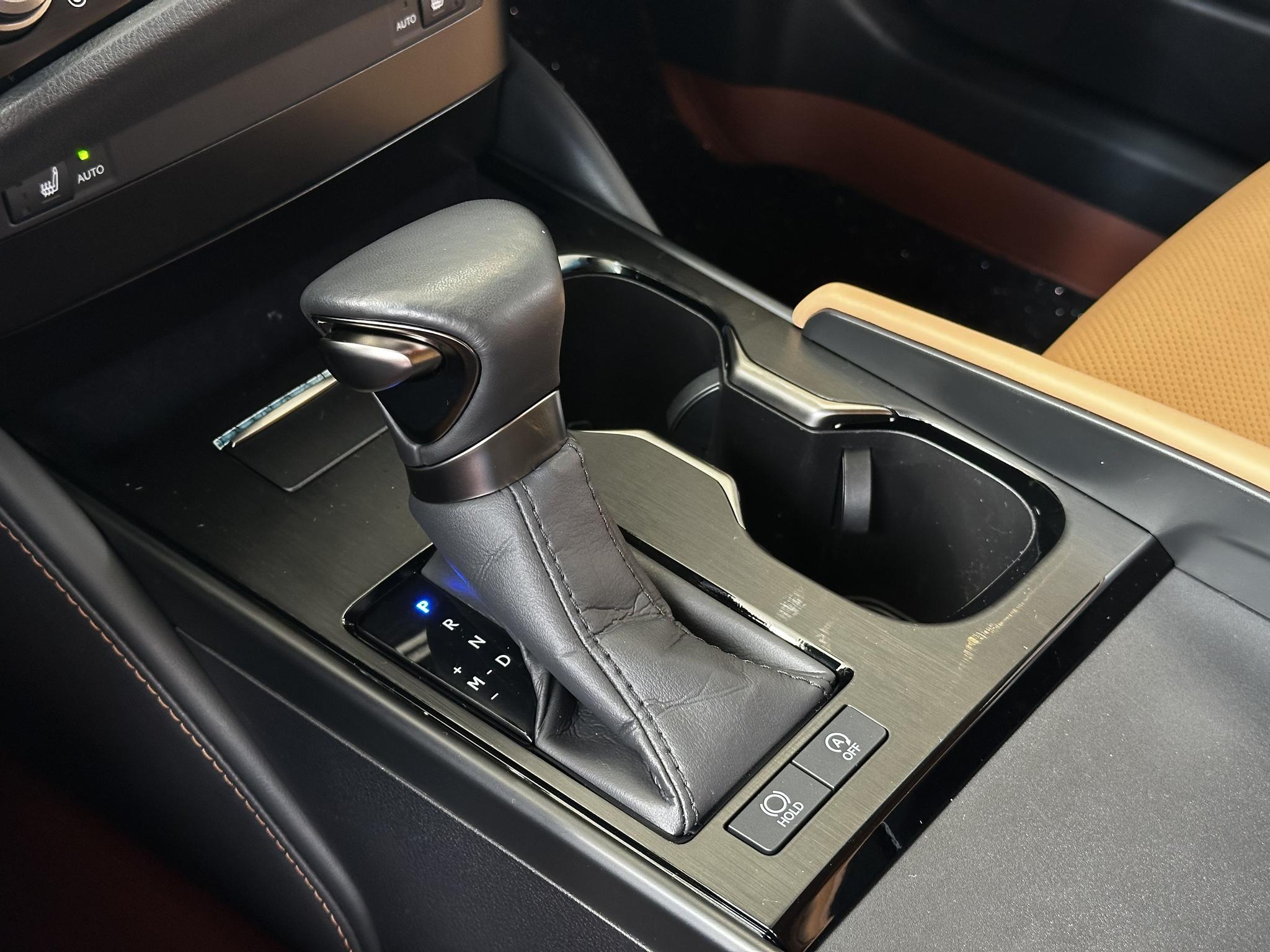 Lexus ES 2022, фото 8