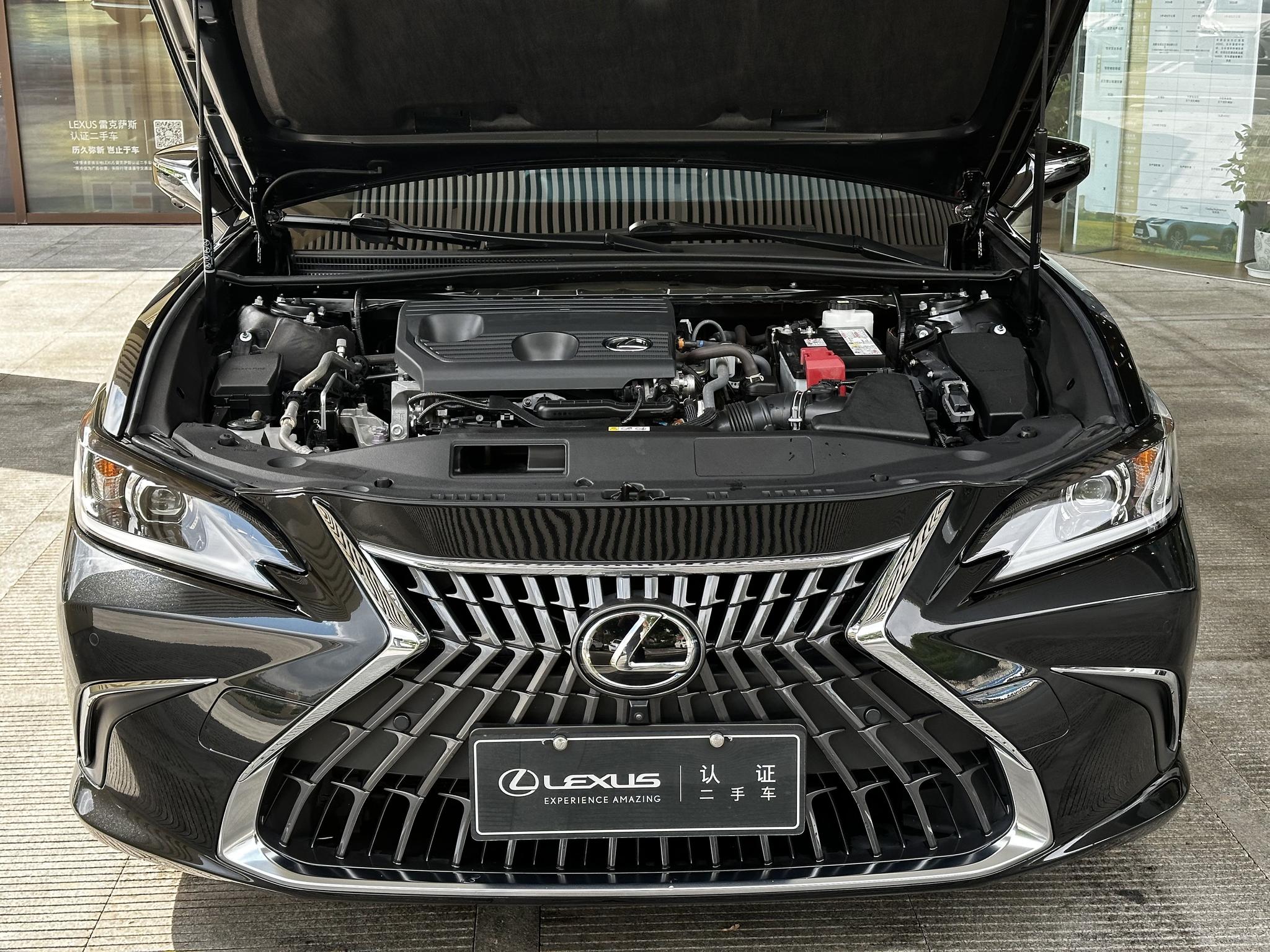 Lexus ES 2022, фото 9