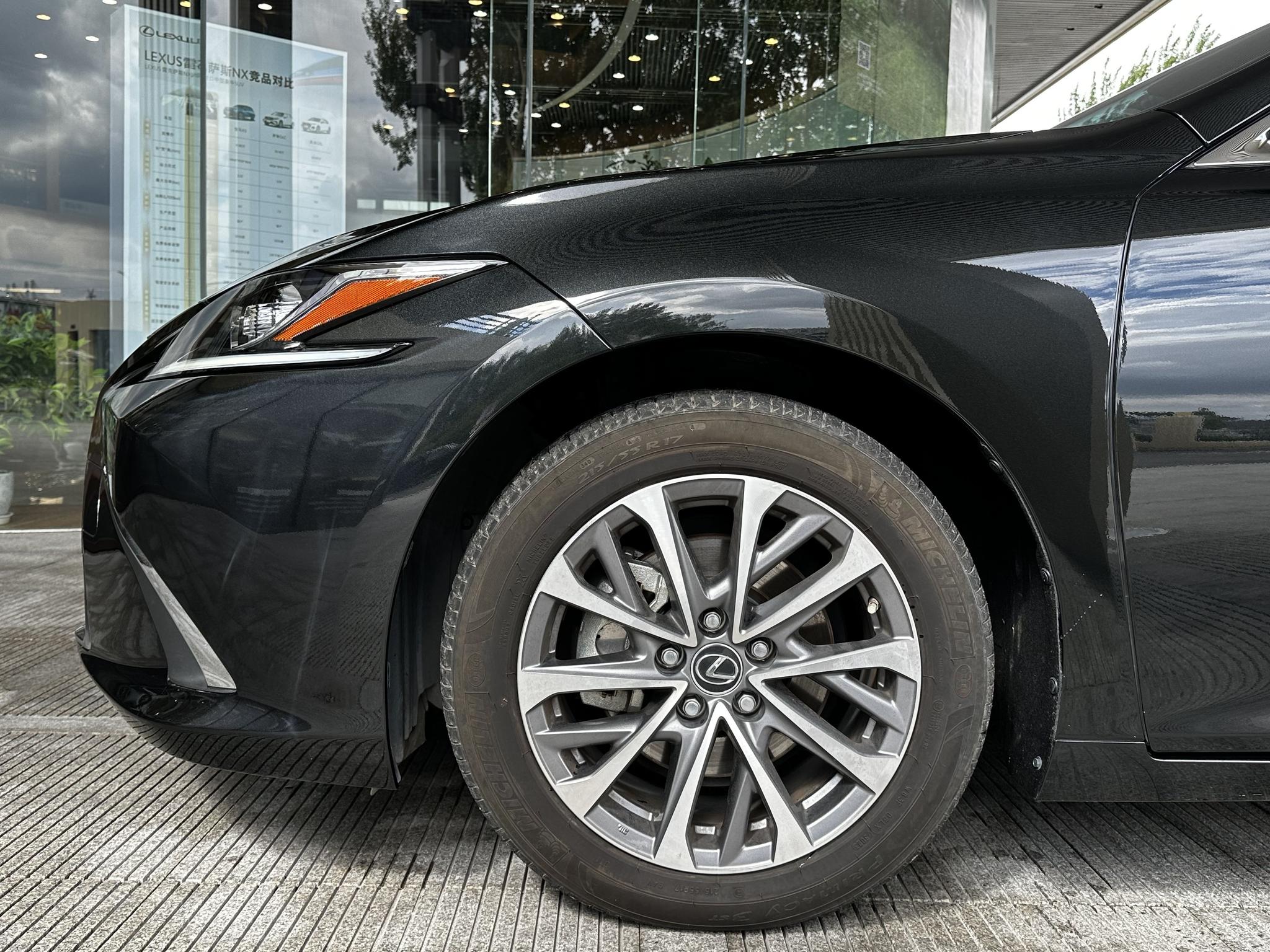 Lexus ES 2022, фото 10