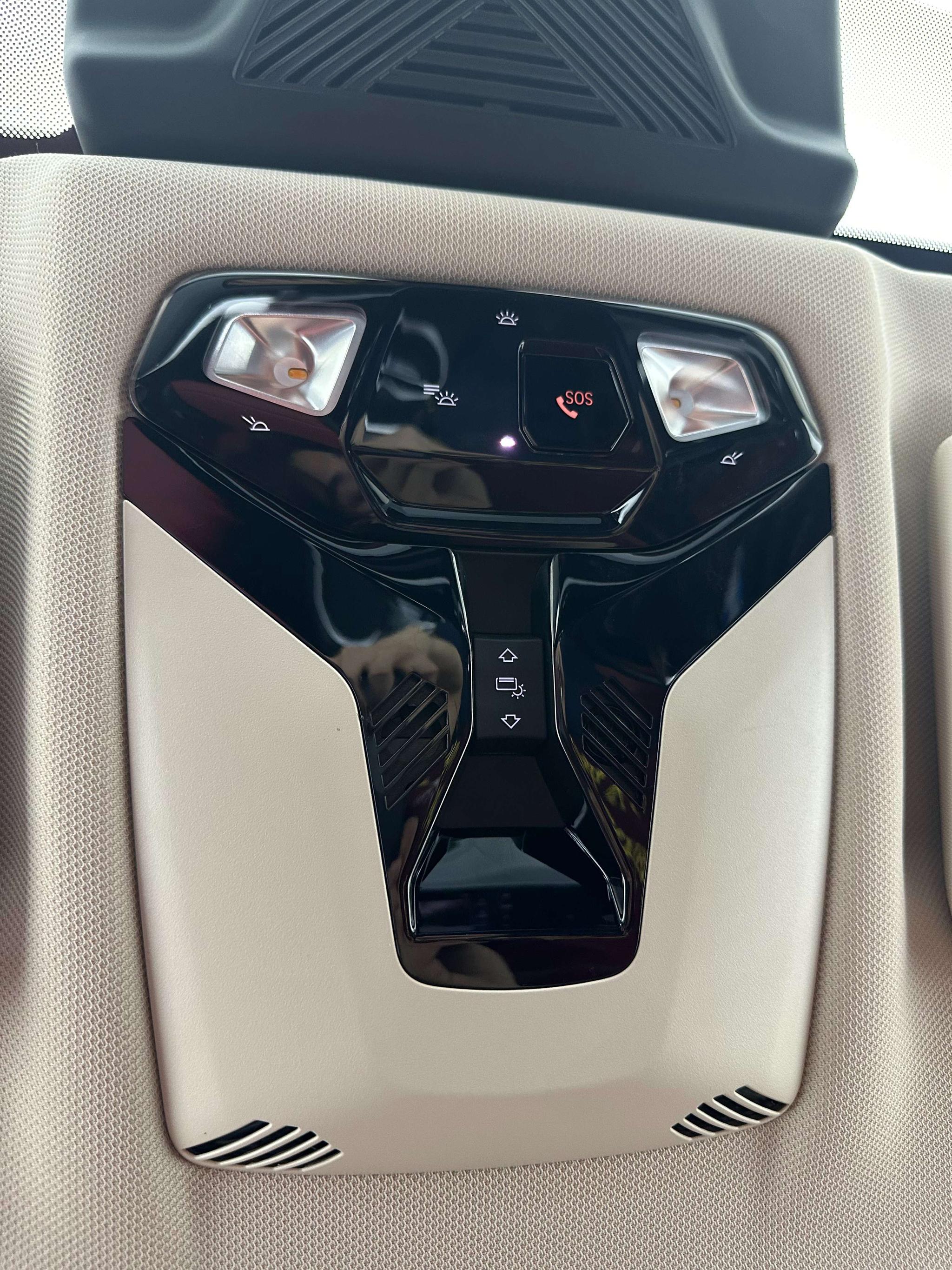 BMW X1 2023, фото 17
