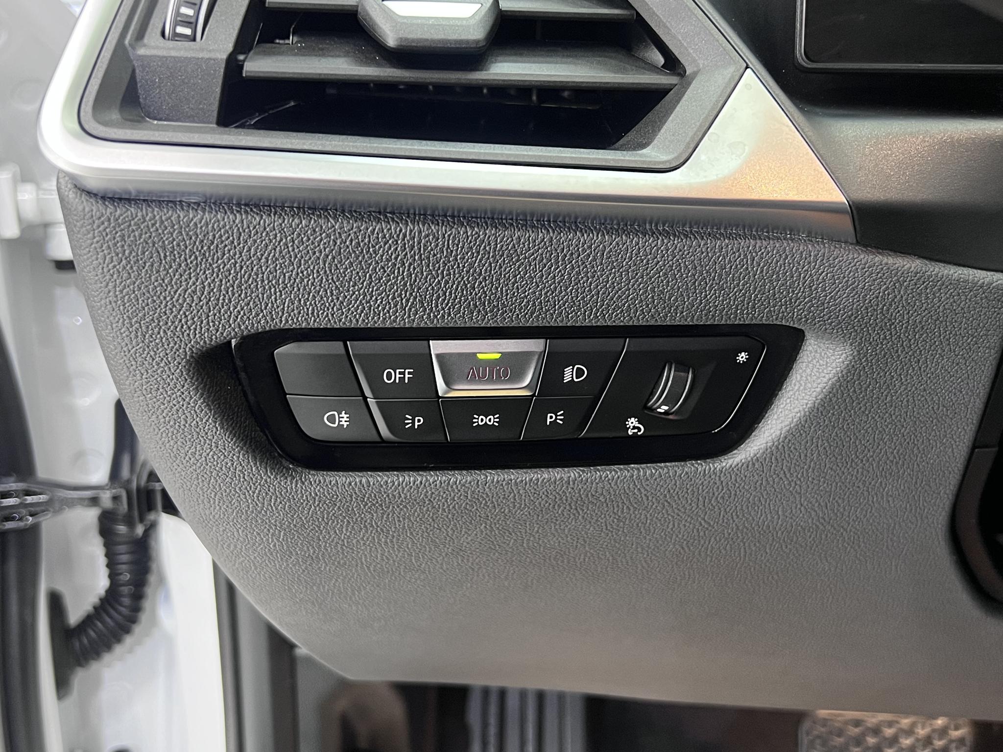 BMW 3 2023, фото 10