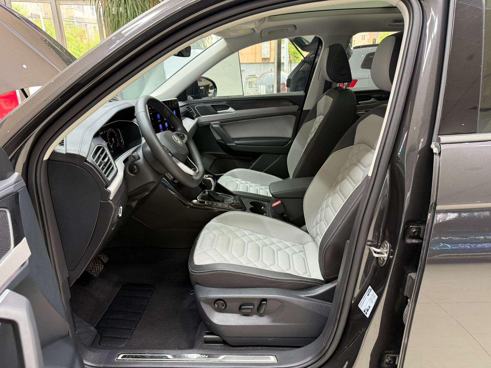 Volkswagen Tayron 2023, фото 16