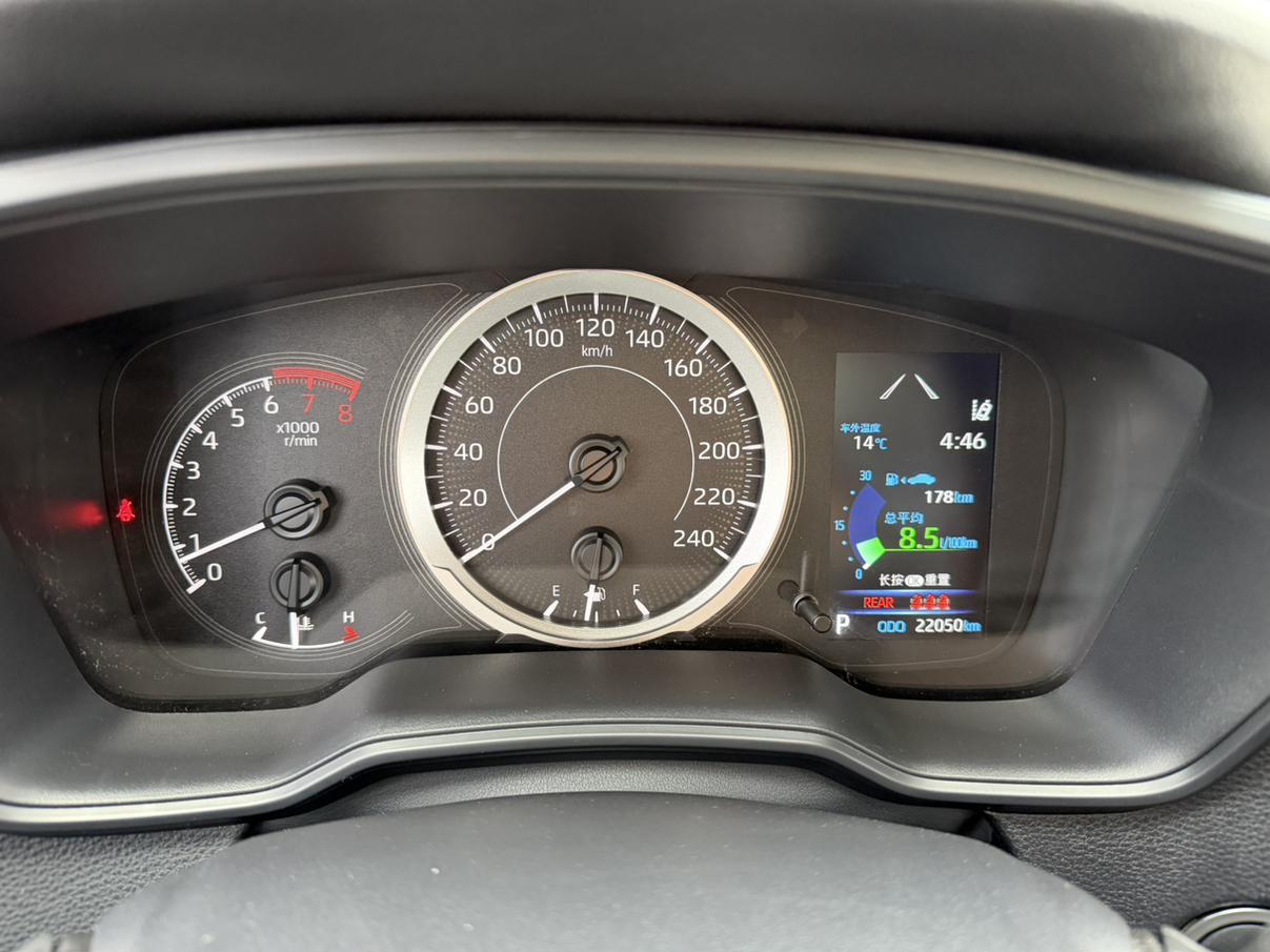 Toyota Corolla 2021, фото 14
