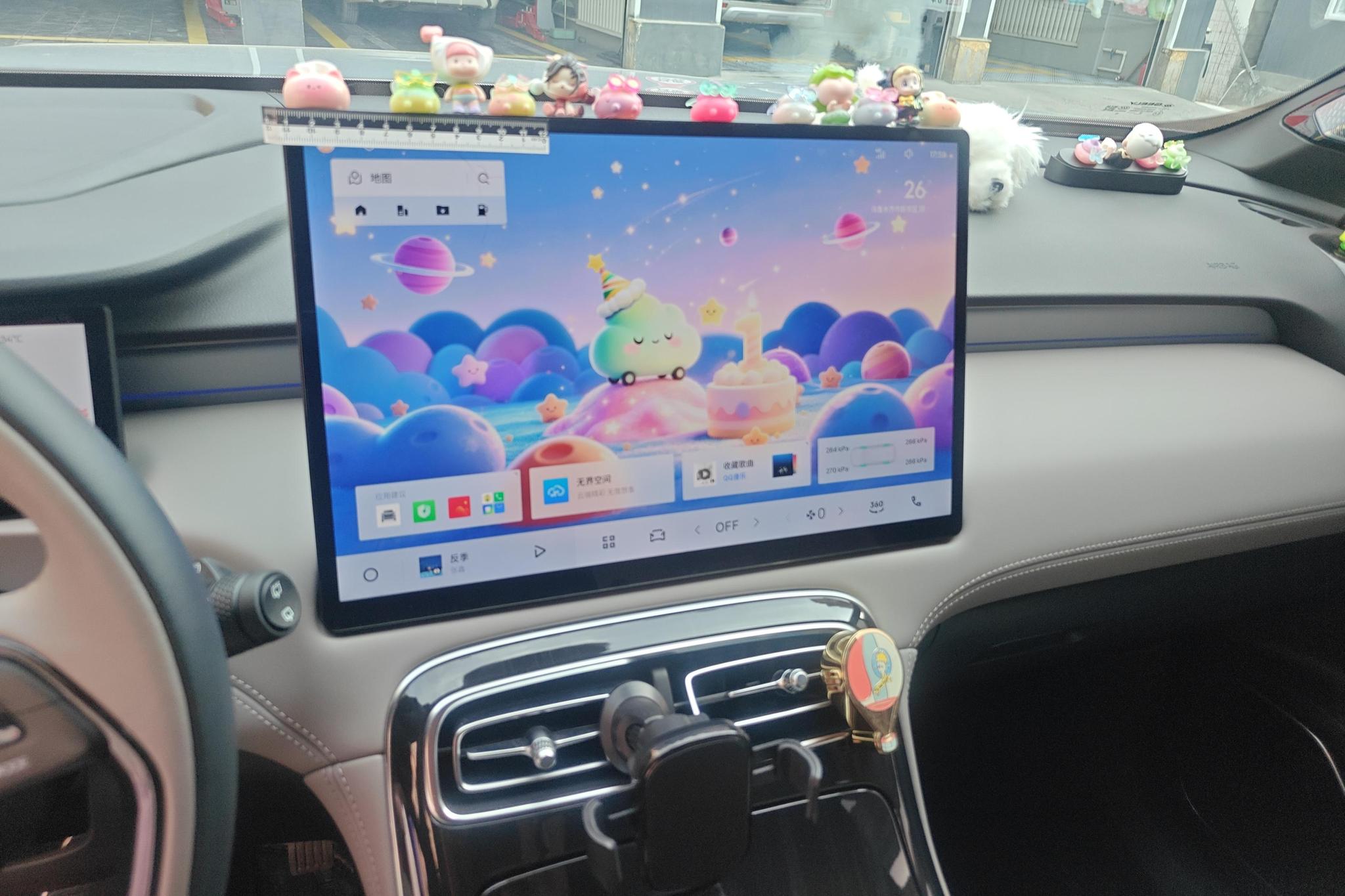 Geely Boyue L 2025, фото 15