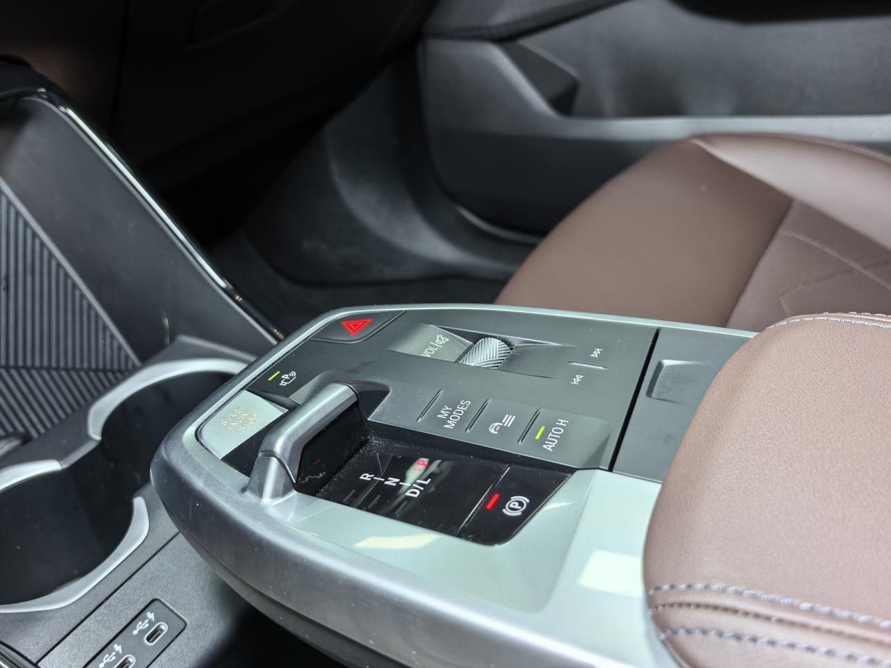BMW X1 2023, фото 17