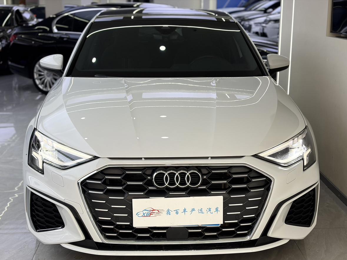 Audi A3 2023, фото 2